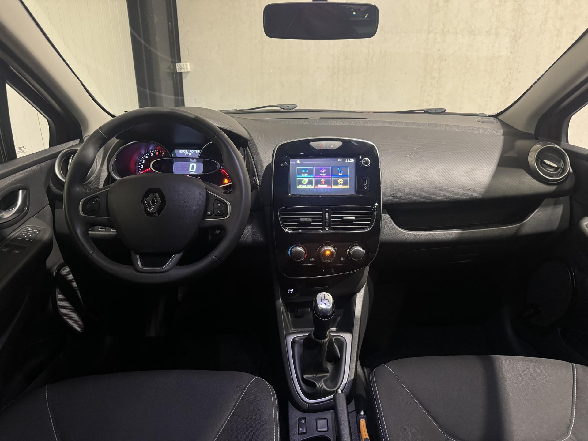 Renault Clio 0.9 TCe Limited RL269G