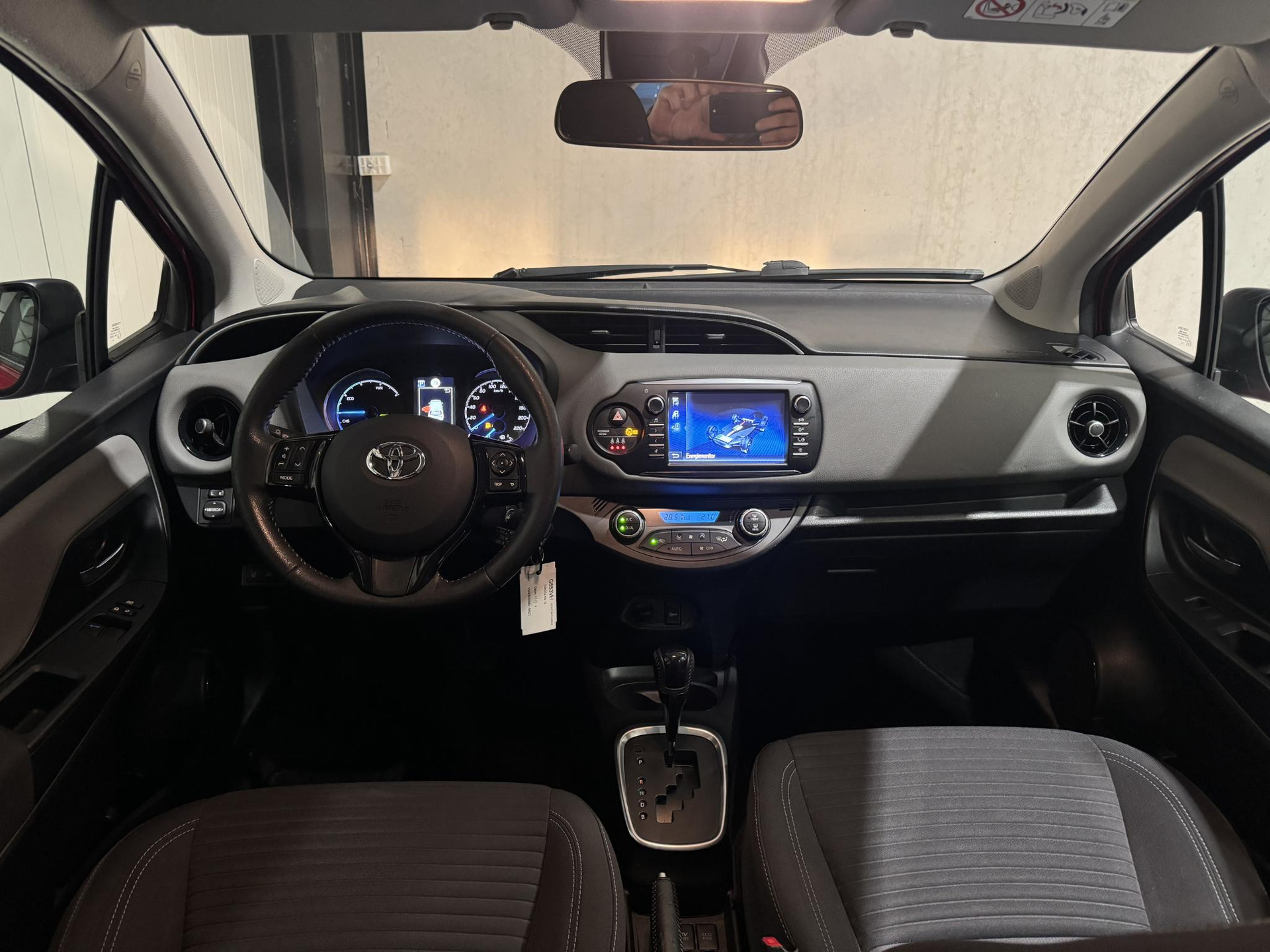 Toyota Yaris 1.5 Hybrid Active G653VH