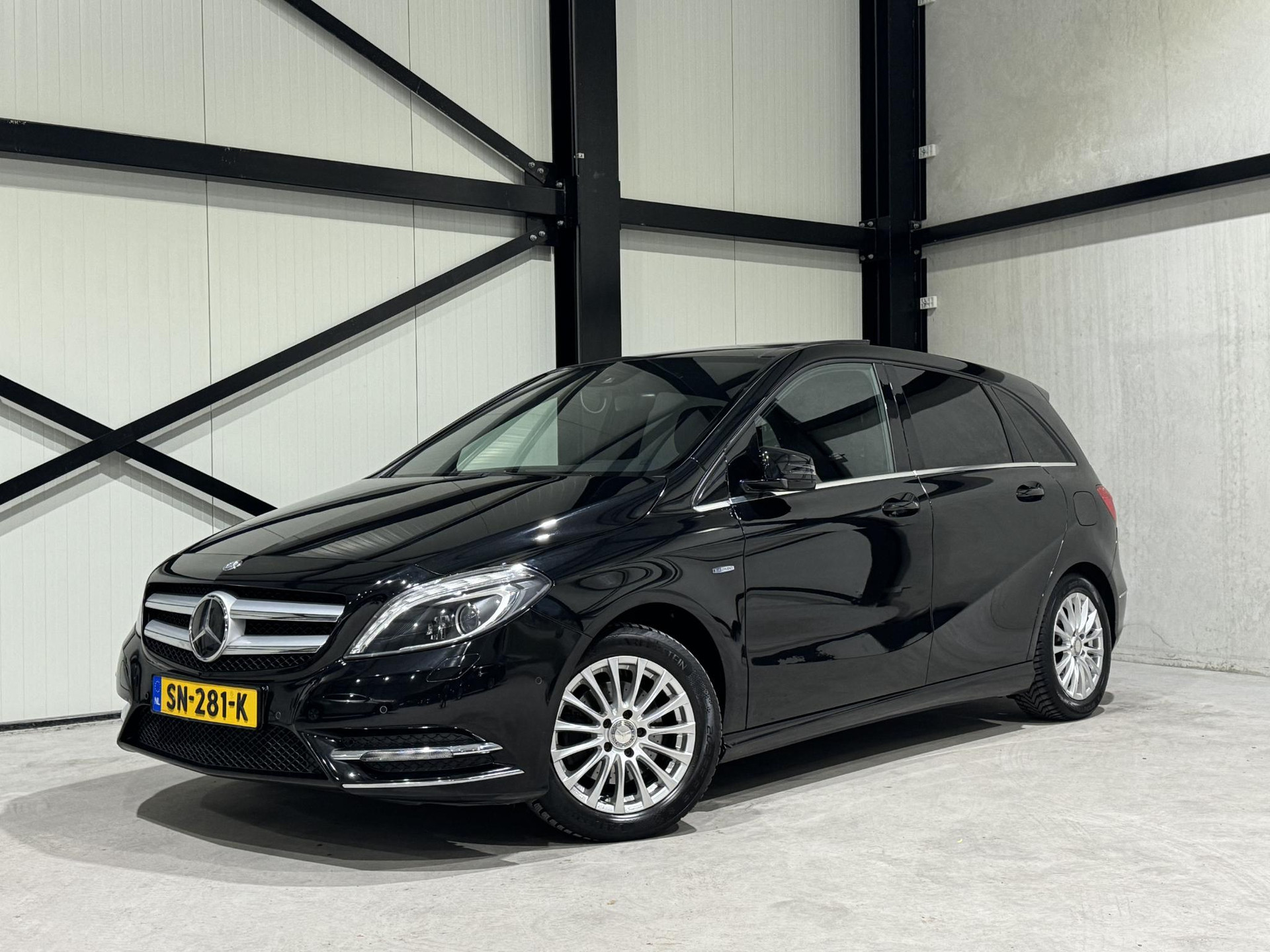 Mercedes-Benz B-Klasse 200 Ambition SN281K