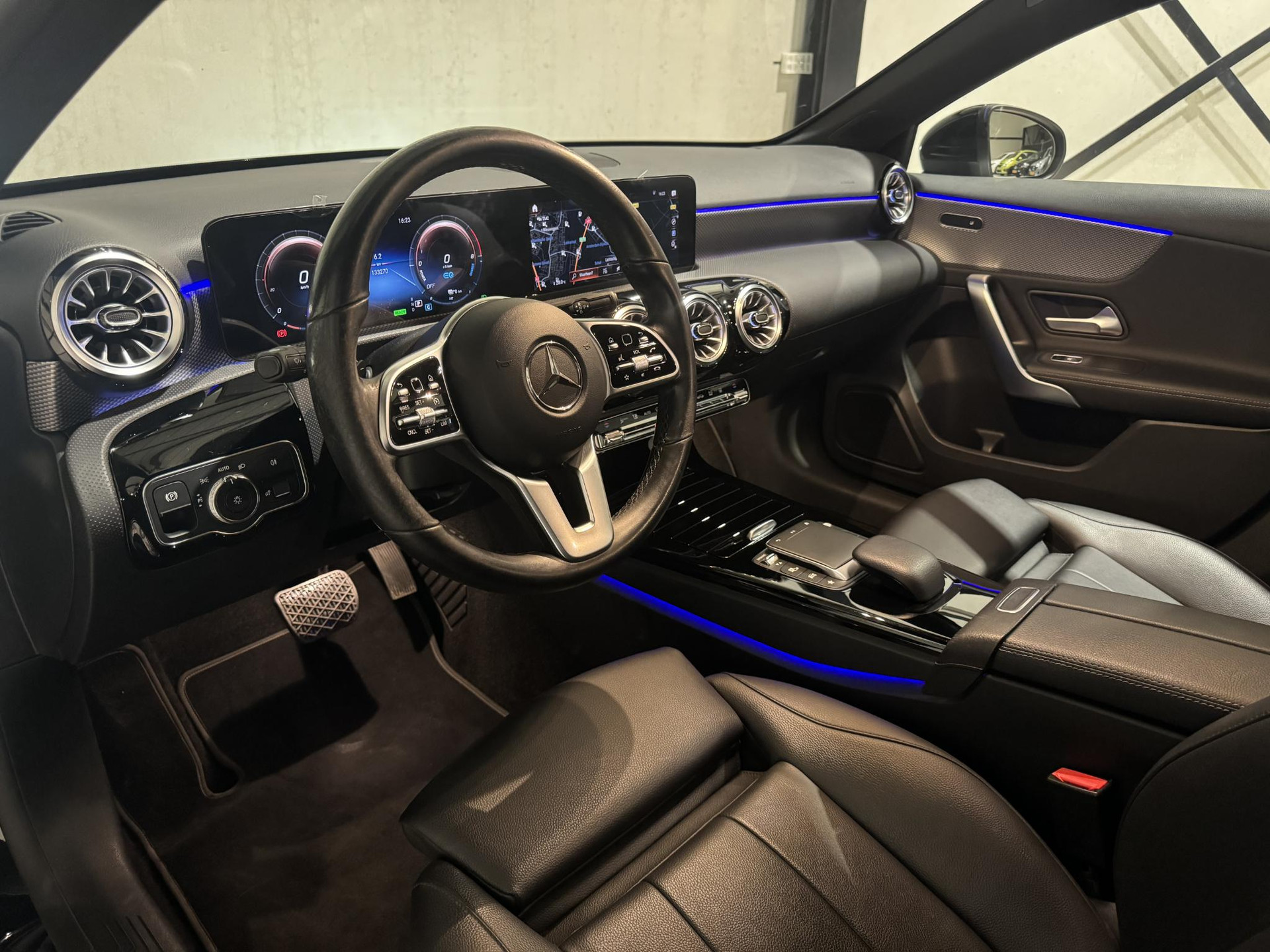 Mercedes-Benz A-Klasse 250 e Urban HPR07B