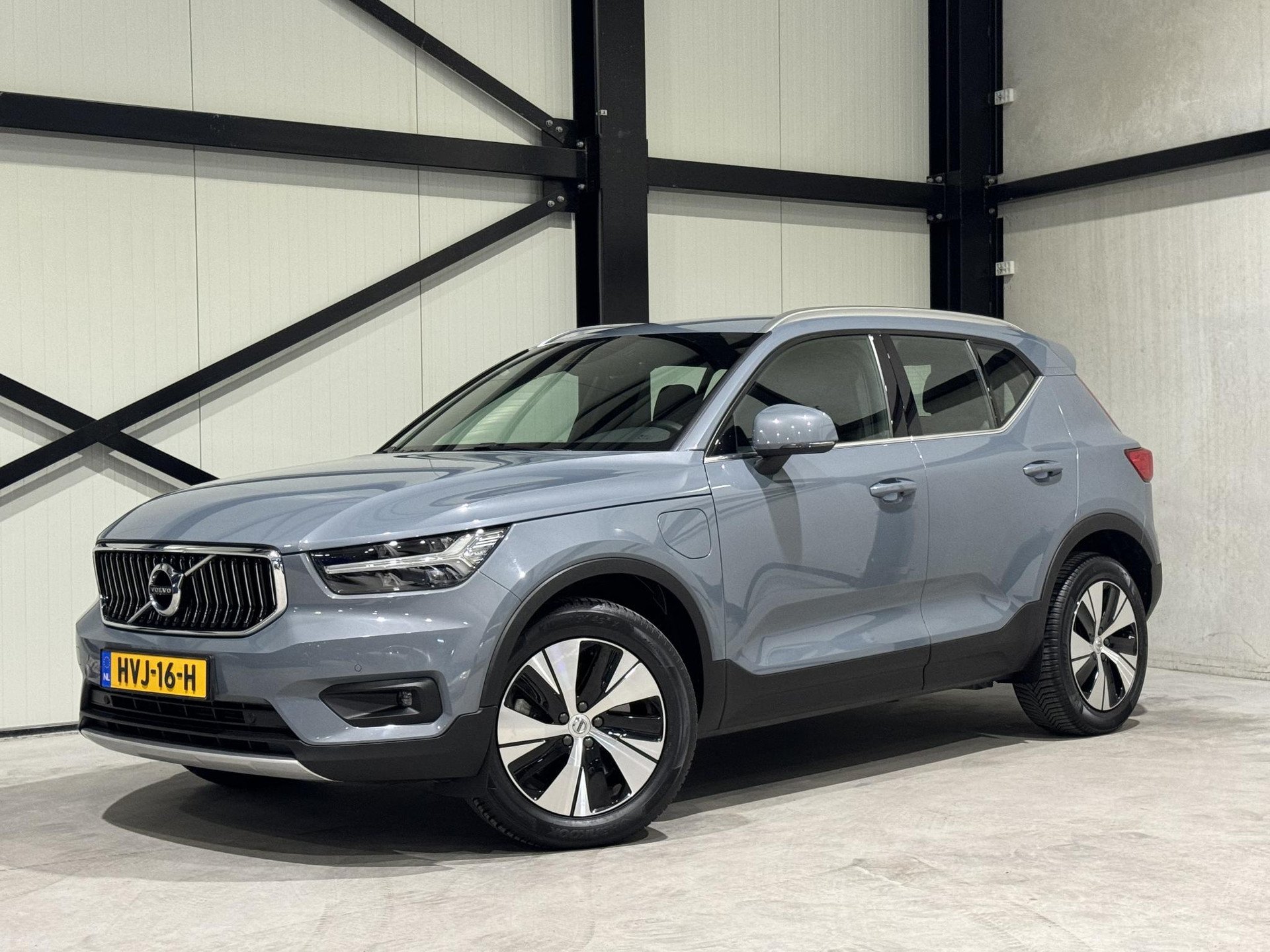 Volvo XC40 1.5 T4 Recharge Inscription Expression HVJ16H