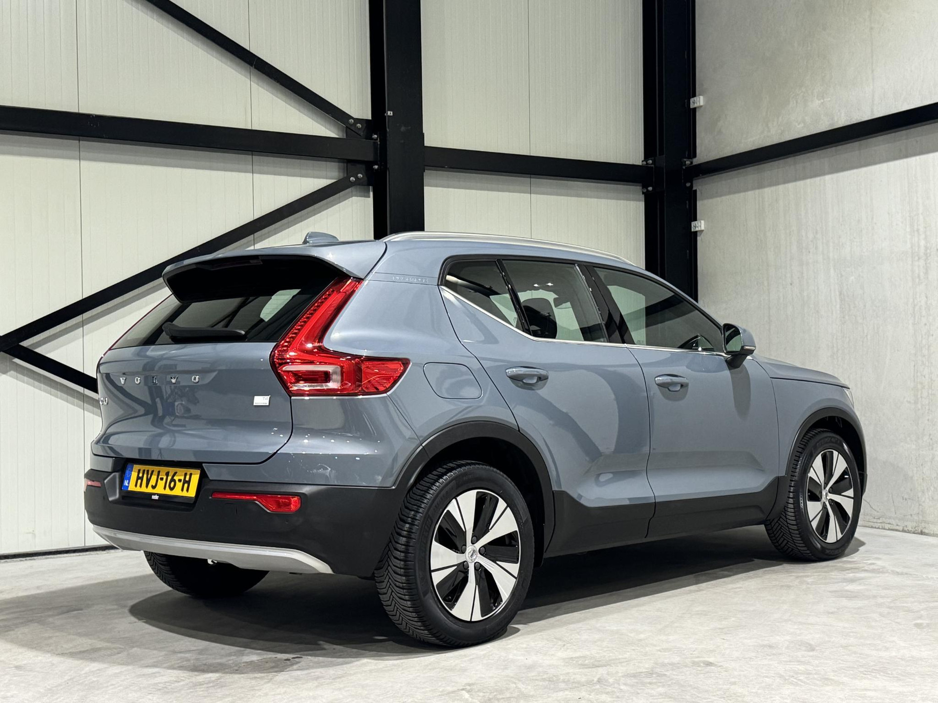 Volvo XC40 1.5 T4 Recharge Inscription Expression HVJ16H