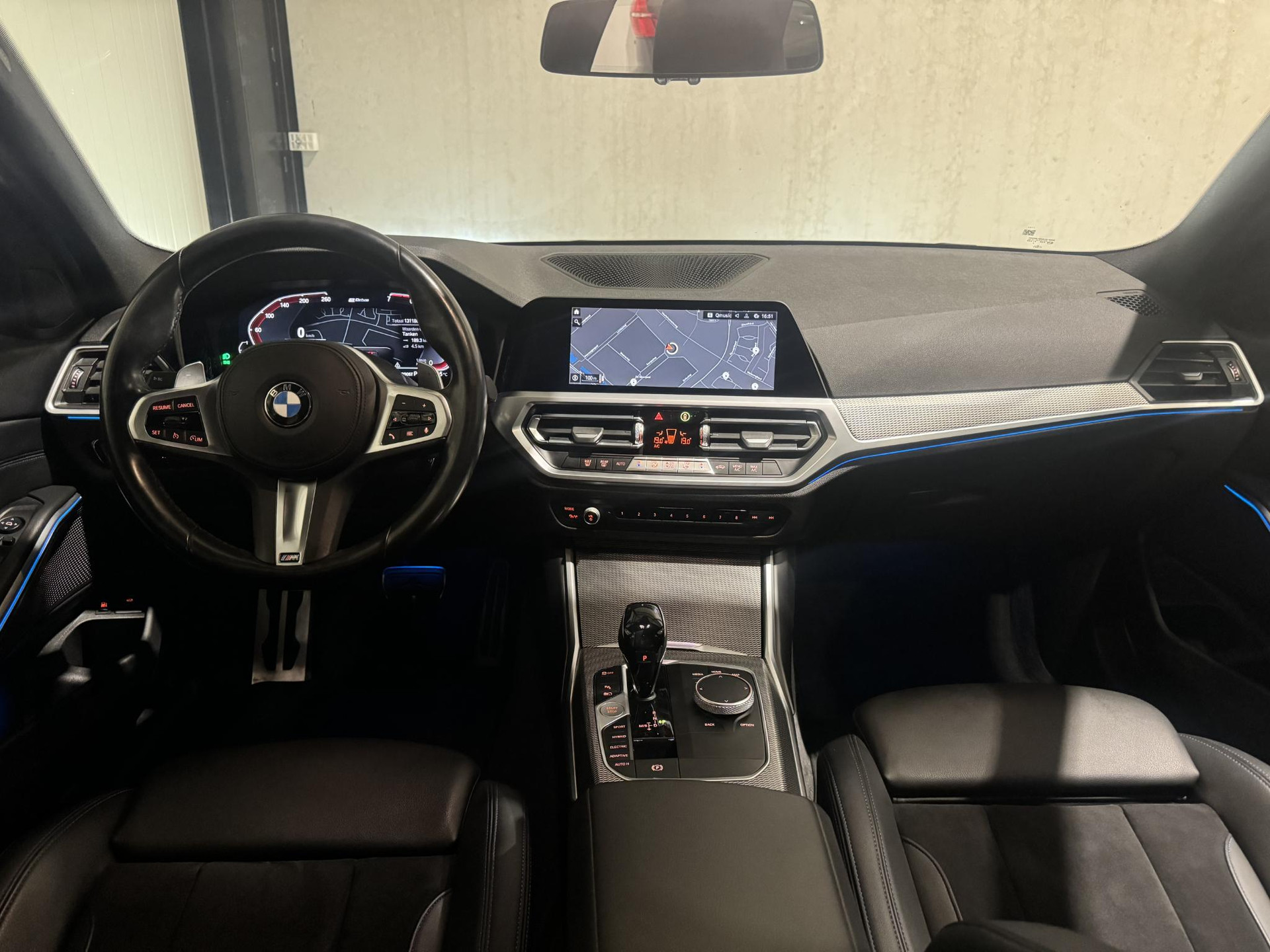 BMW 3 Serie Touring 330e M-Sport HVL39R