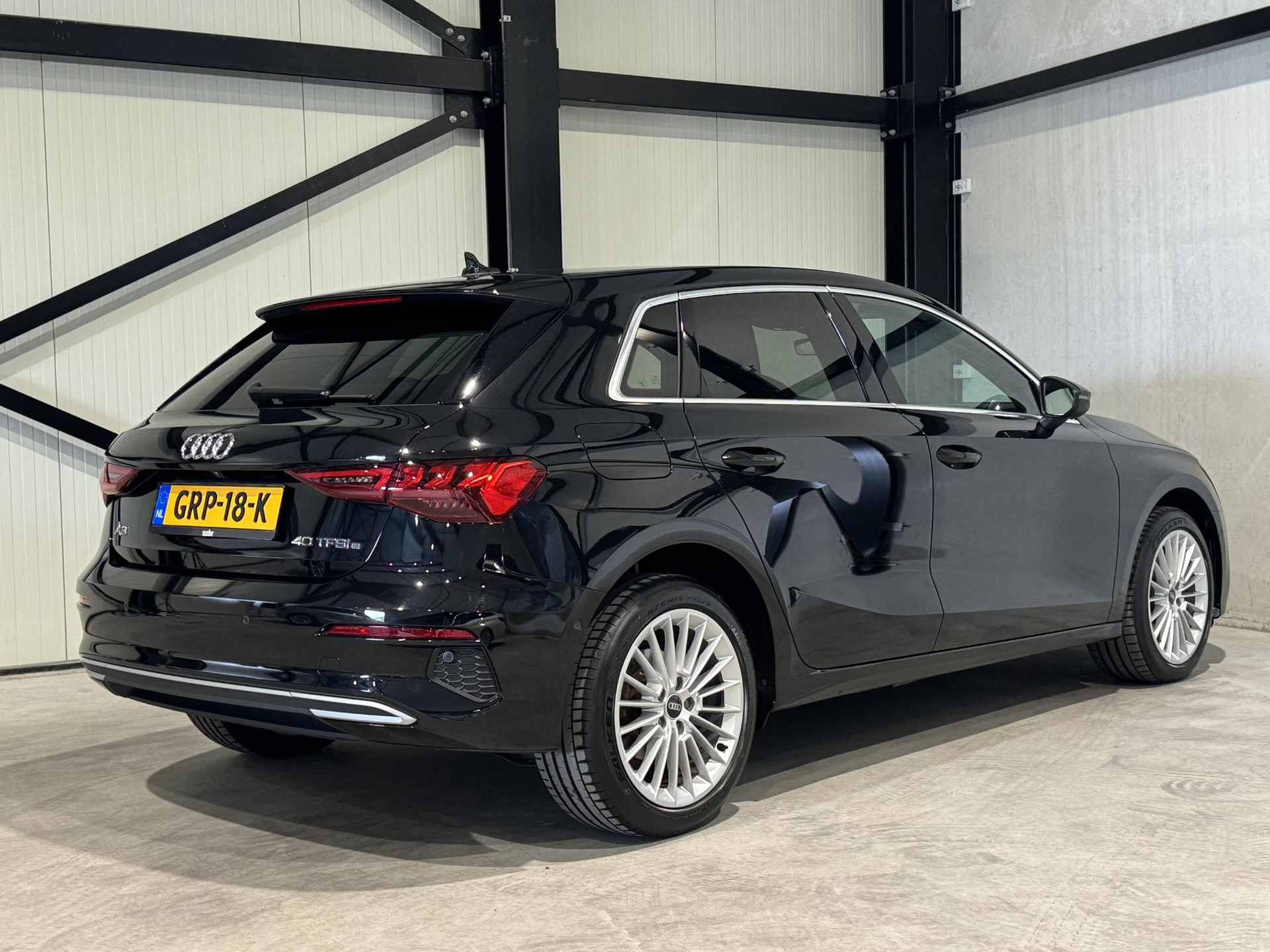 Audi A3 Sportback 40 TFSI e Business edition GRP18K