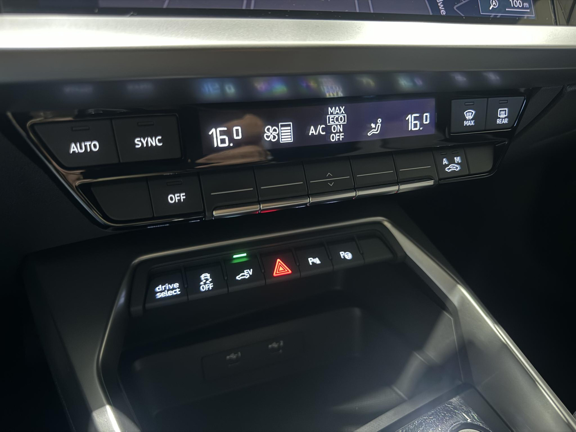 Audi A3 Sportback 40 TFSI e Edition JDT04F