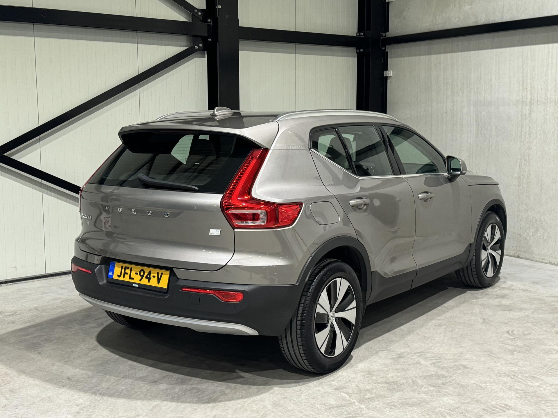 Volvo XC40 1.5 T4 Recharge Inscription Expression JFL94V