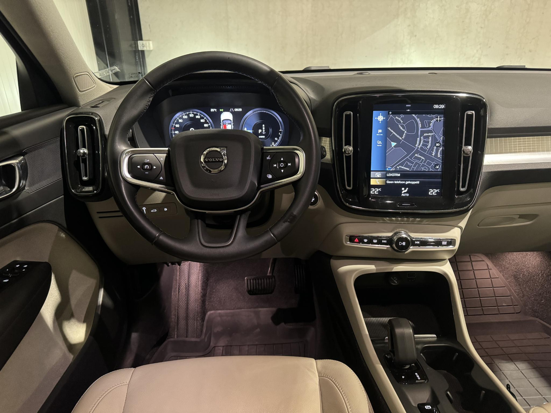 Volvo XC40 1.5 T4 Recharge Inscription Expression JFL94V