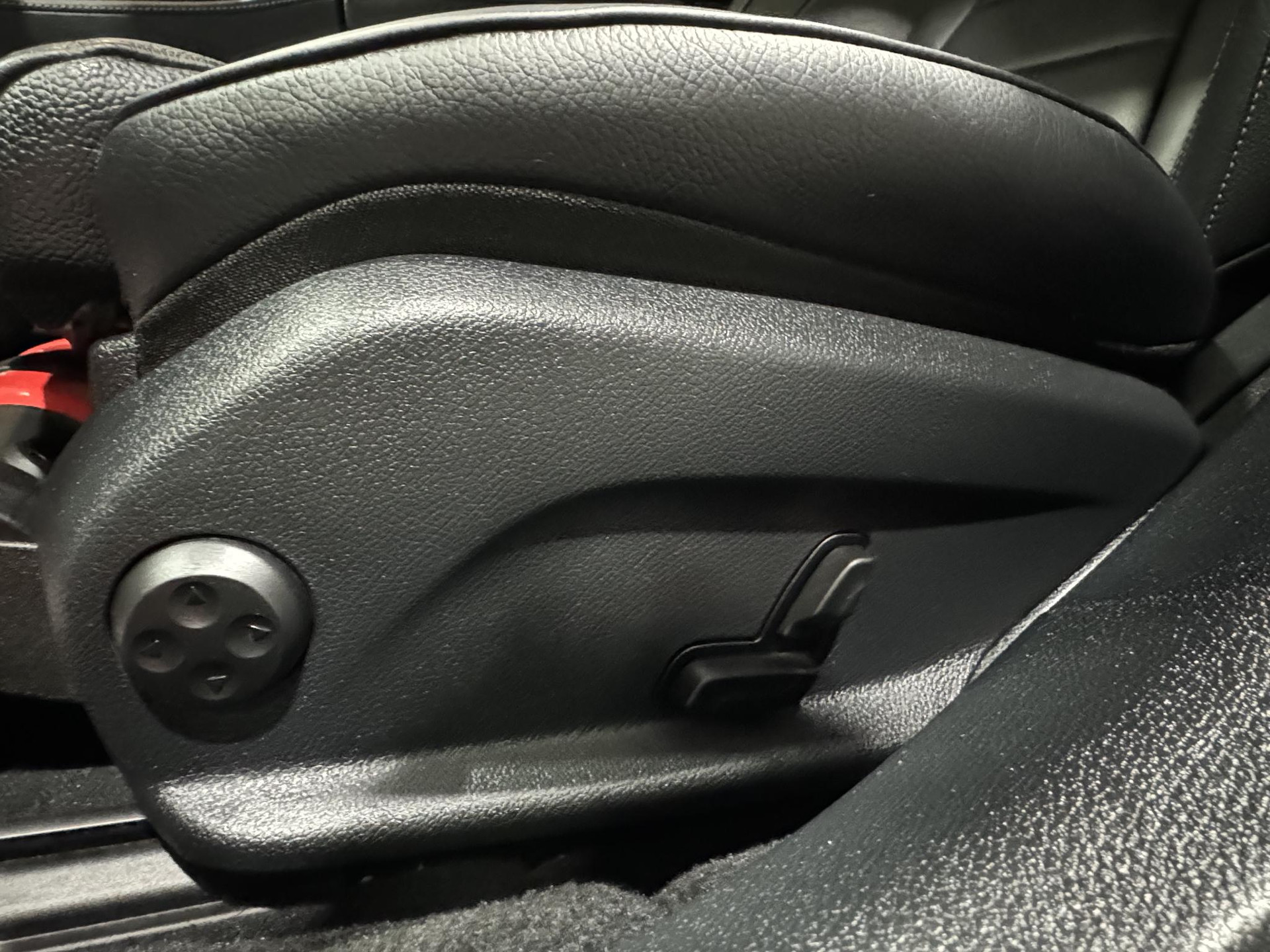 Mercedes-Benz E-Klasse 300 e Business Solution JHH37K