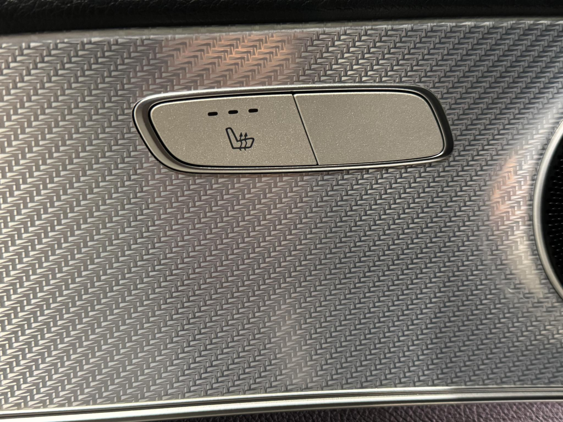 Mercedes-Benz E-Klasse 300 e Business Solution JHH37K