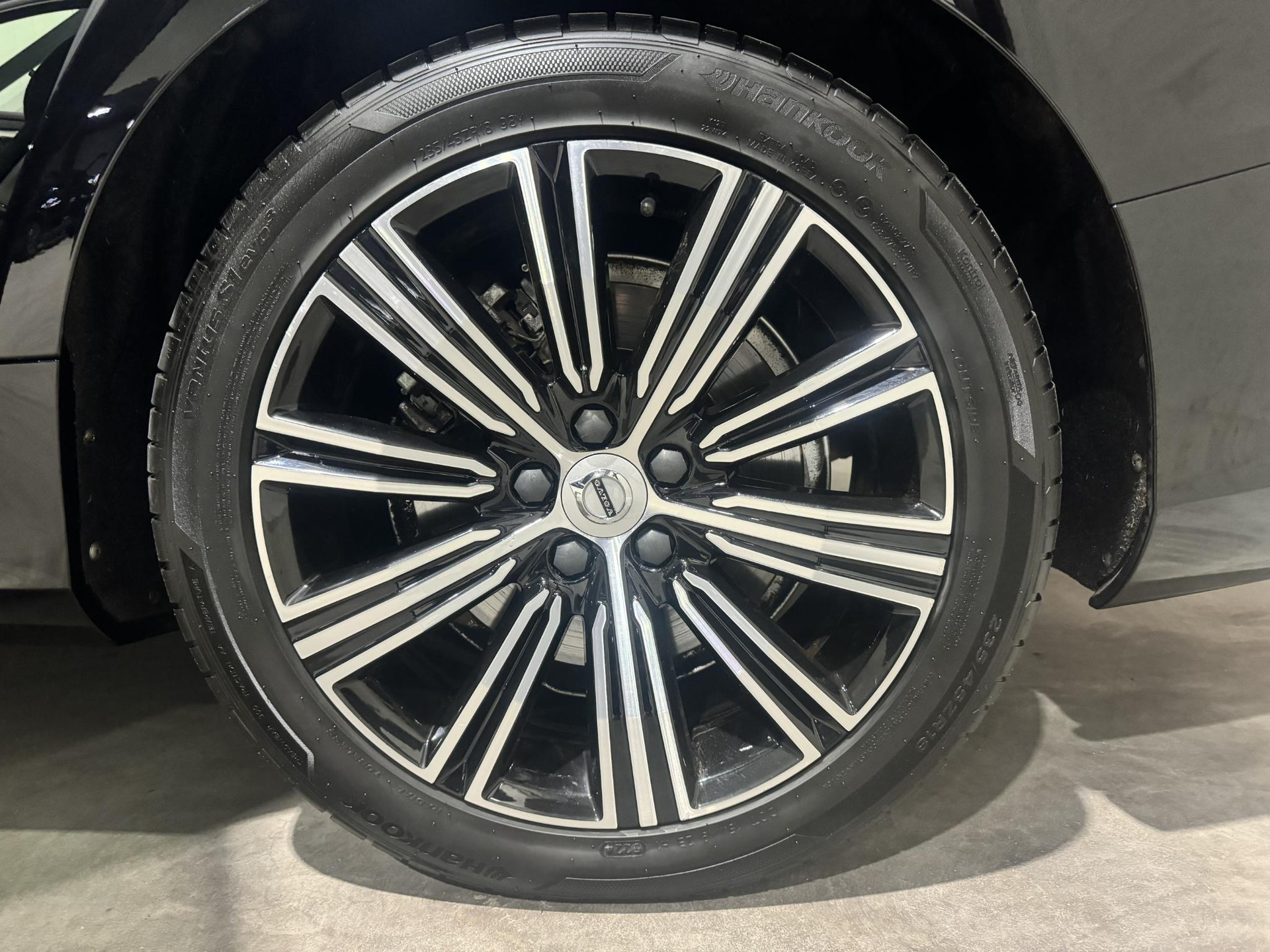 Volvo V60 2.0 T6 Twin Engine AWD Momentum Pro JHS73F