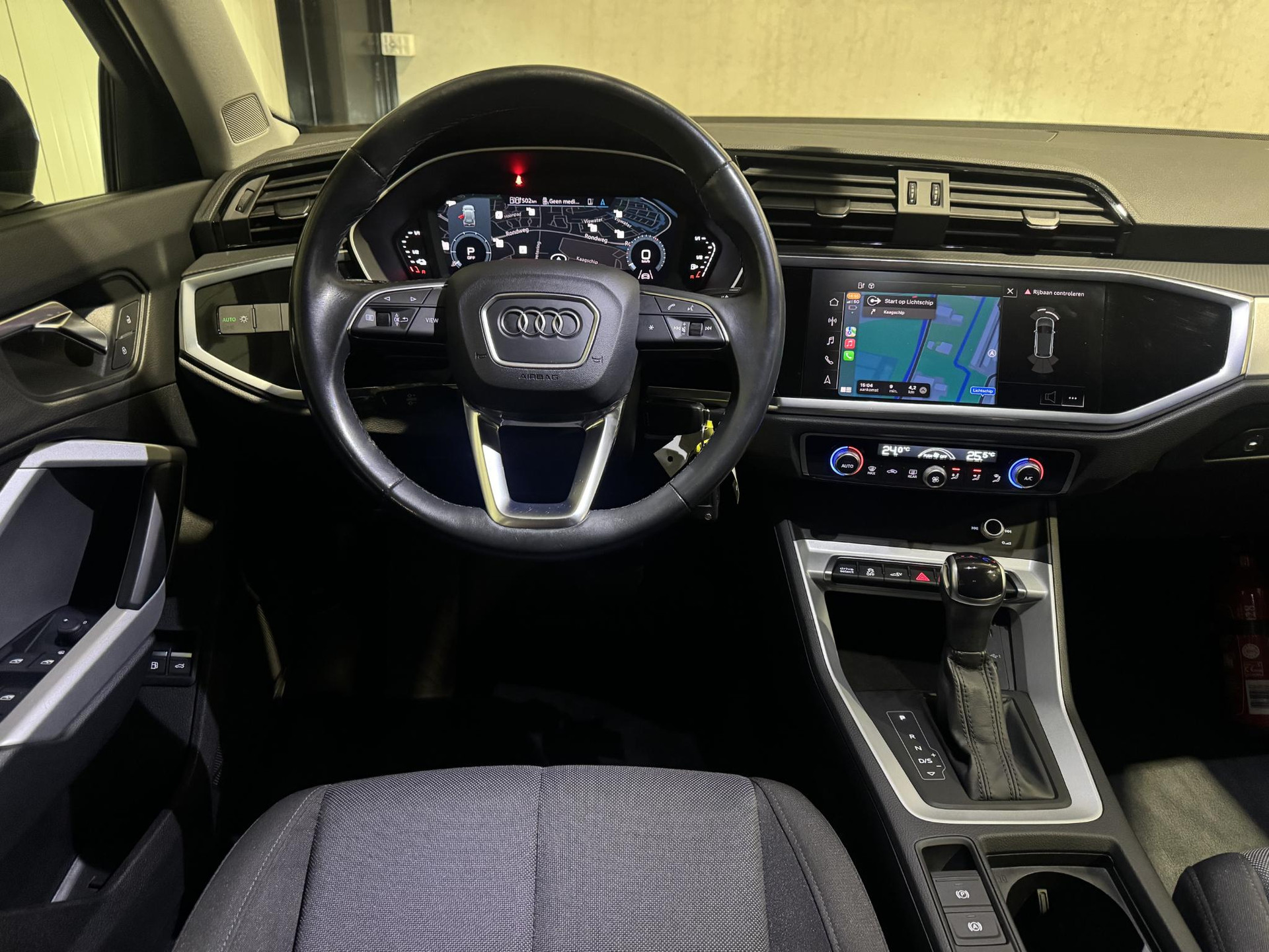 Audi Q3 45 TFSI e Business JKK89D
