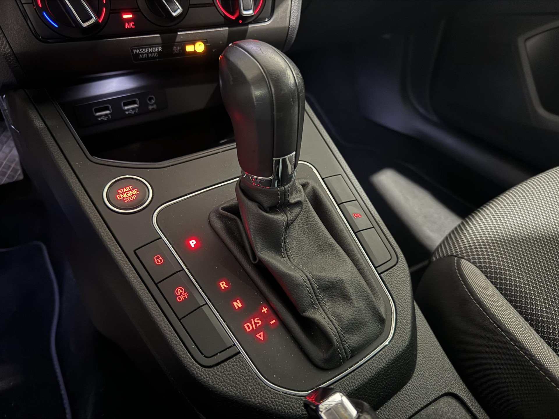 SEAT Ibiza 1.0 TSI Style Business Intense ST236L