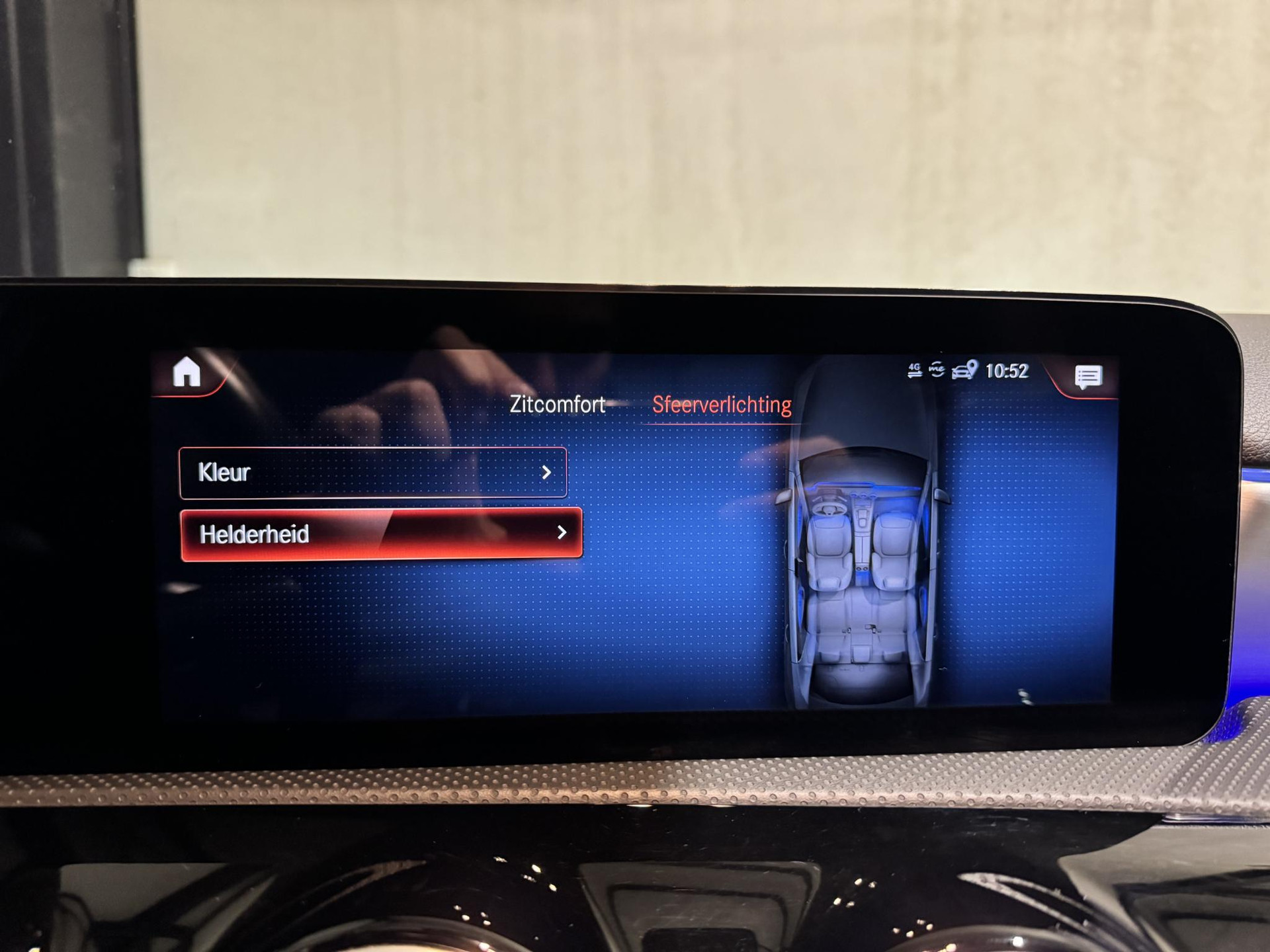 Mercedes-Benz A-Klasse 250 e AMG JLV49V