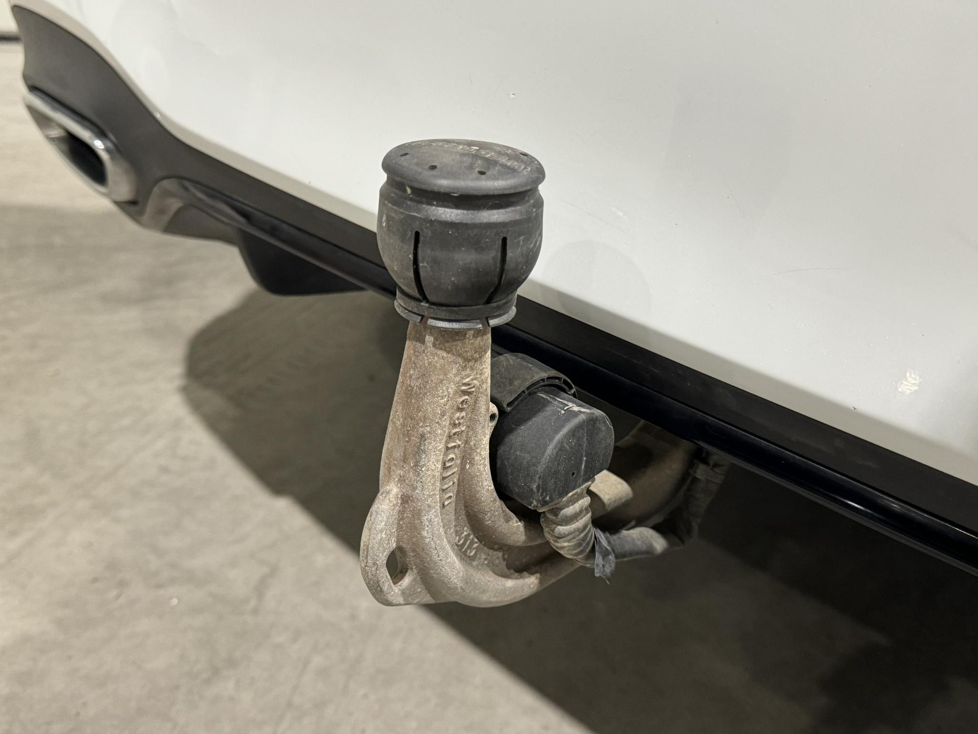 Mercedes-Benz A-Klasse 250 e AMG JLV49V