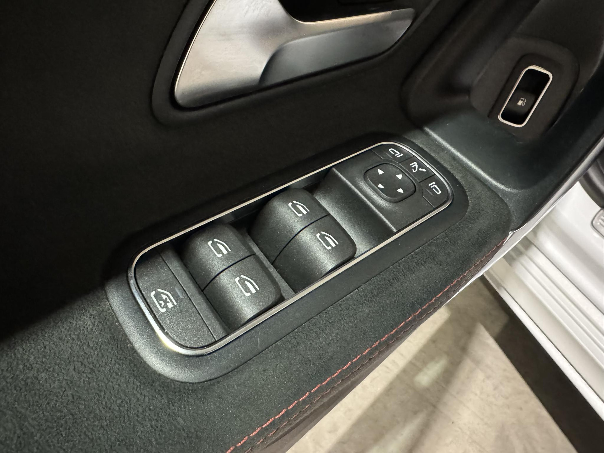 Mercedes-Benz A-Klasse 250 e AMG JLV49V