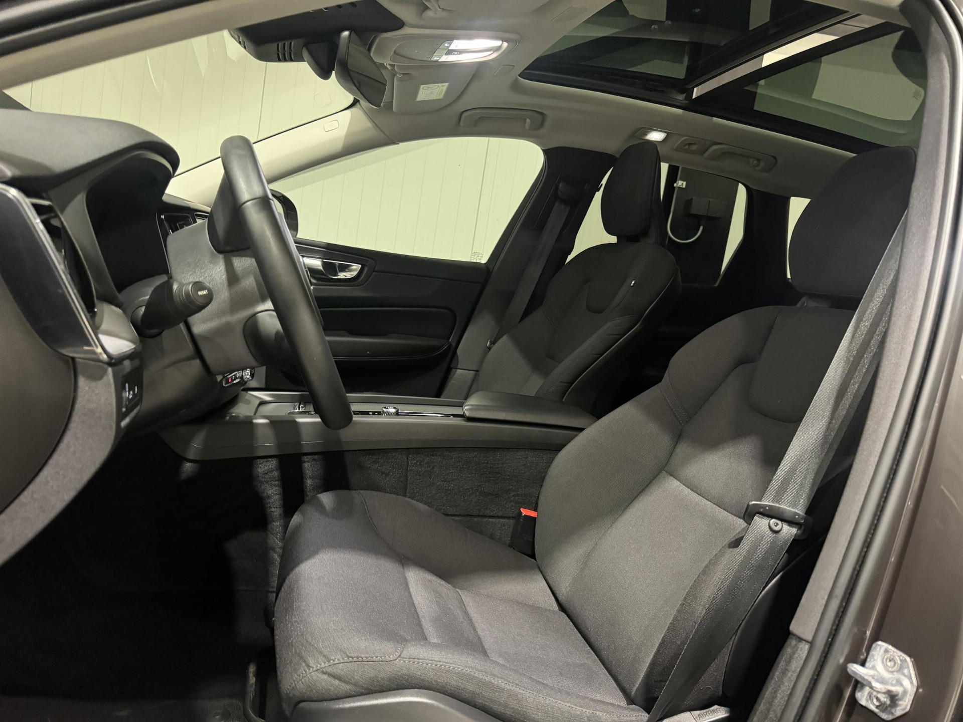 Volvo XC60 2.0 Recharge T6 AWD Business JLP55F