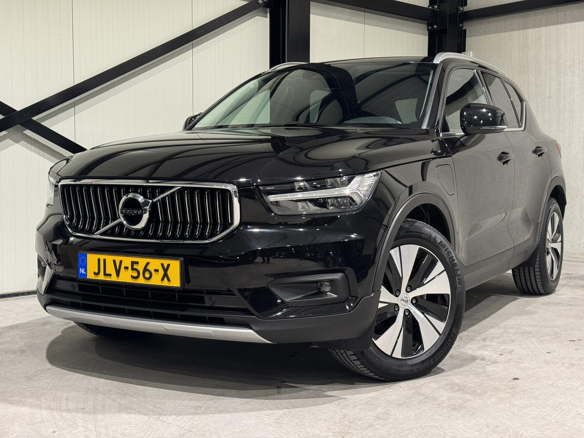 Volvo XC40 1.5 T5 Recharge Business JLV56X