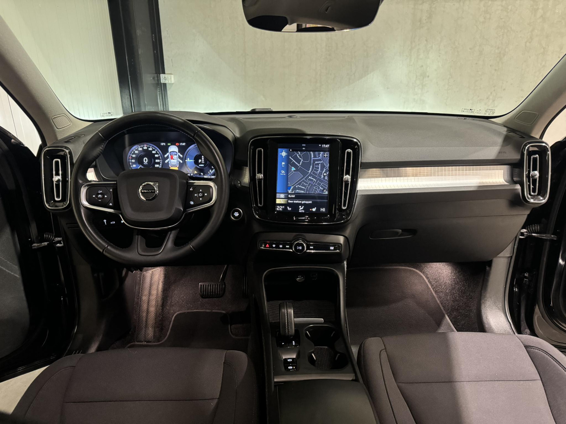 Volvo XC40 1.5 T5 Recharge Business JLV56X