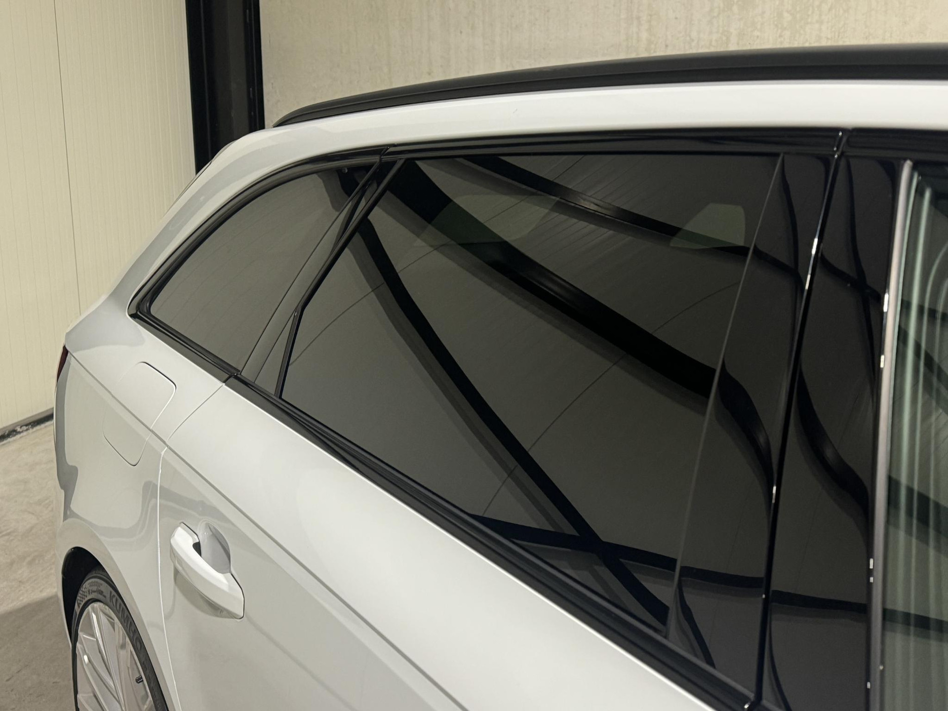 Audi A4 Avant 35 TFSI Sport S line black edition XV814Z