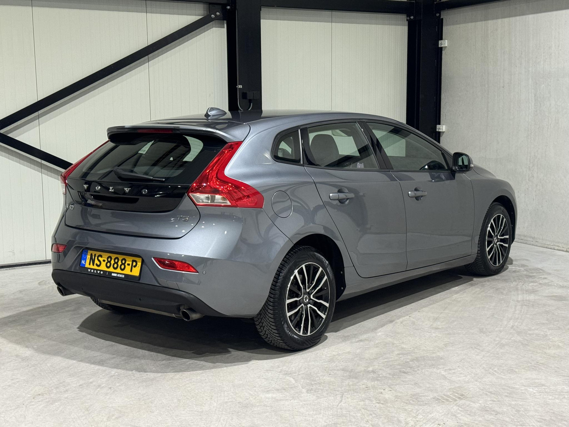 Volvo V40 2.0 T3 Nordic+ NS888P