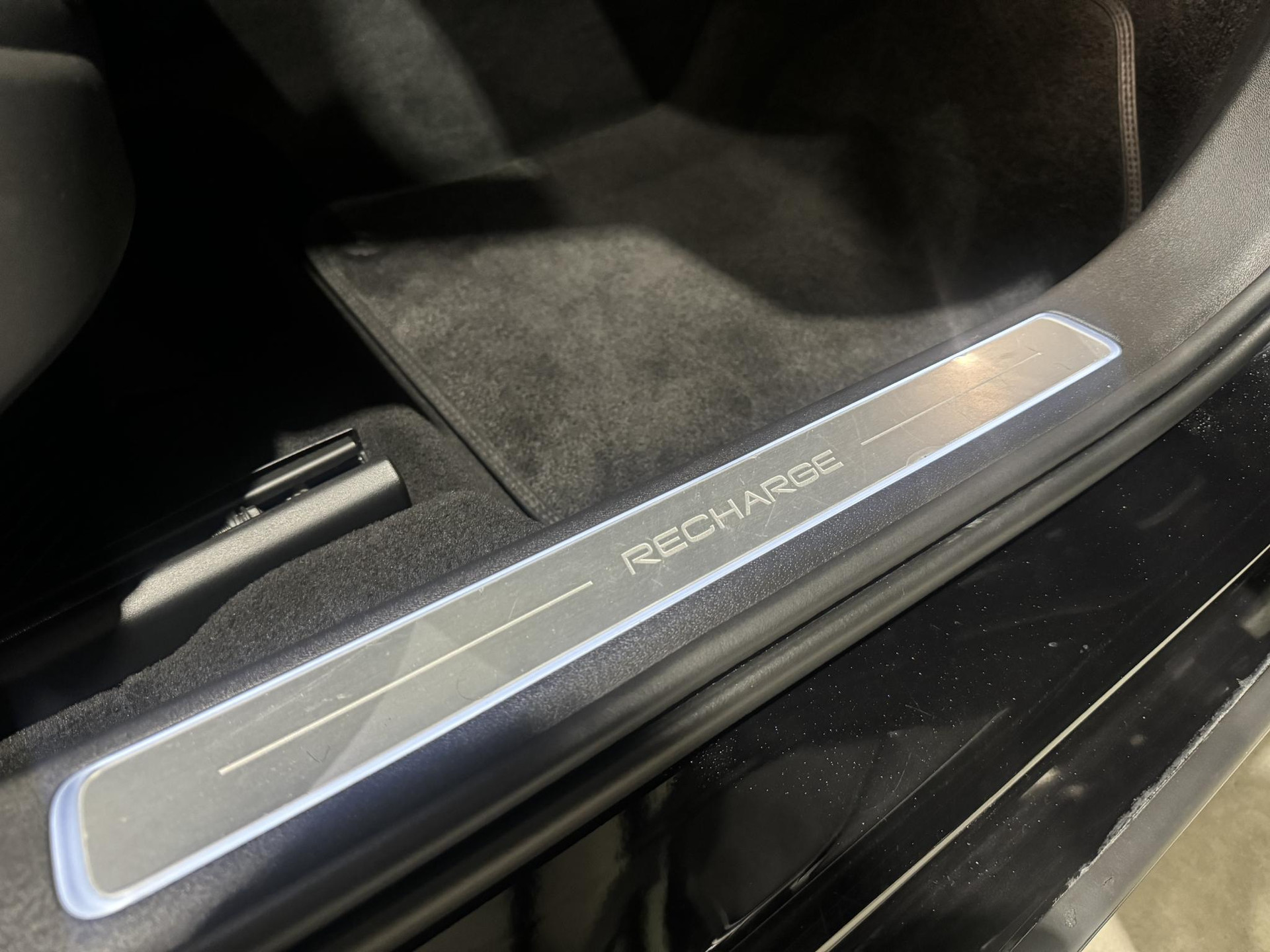 Volvo S90 2.0 T8 AWD R-Design JRB32Z