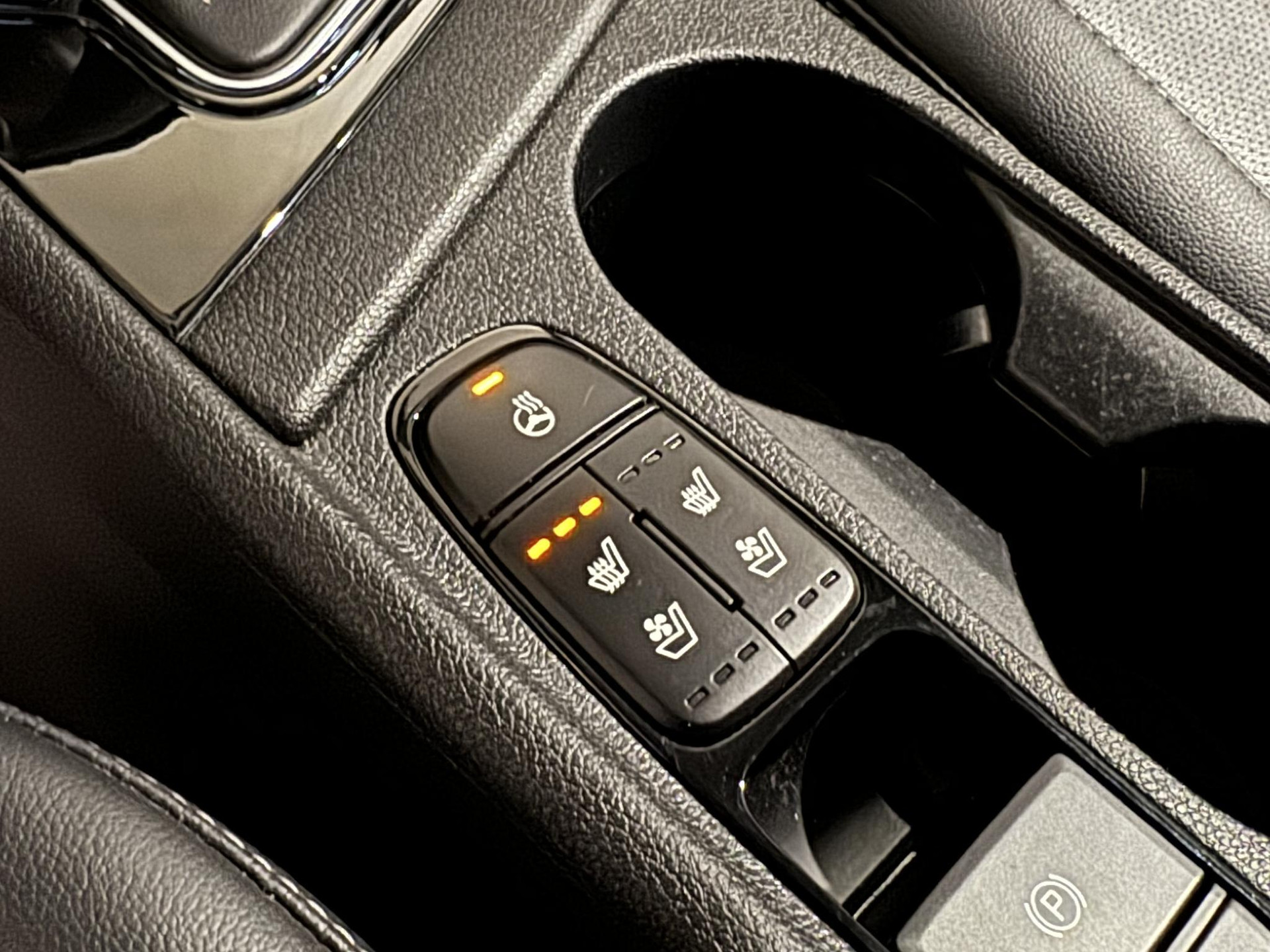 Kia Niro 1.6 GDi PHEV ExecutiveLine L207BK