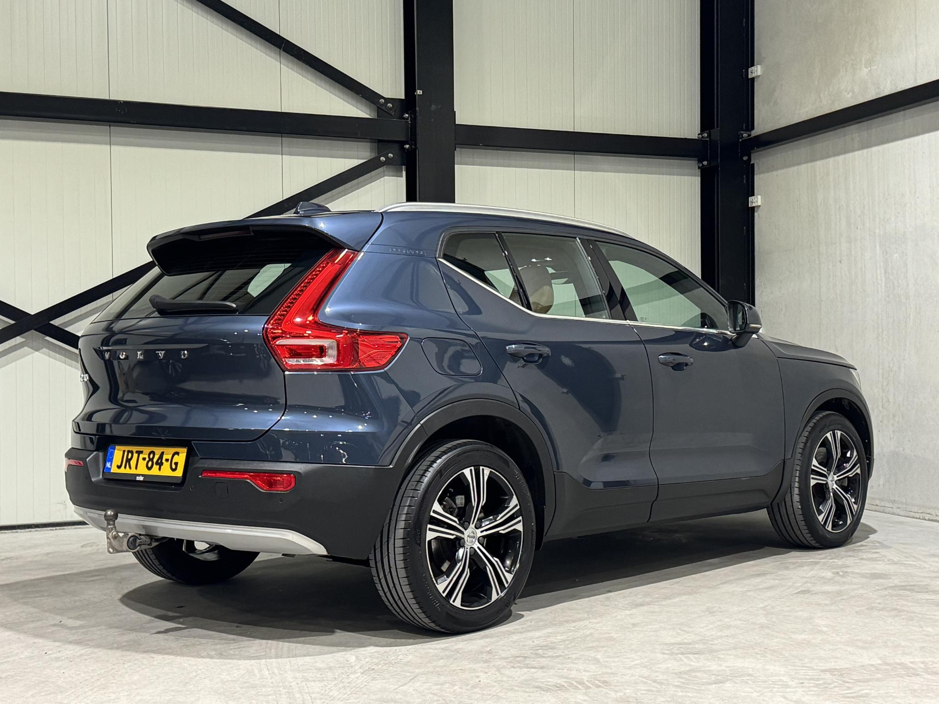 Volvo XC40 1.5 T5 Recharge Business Pro JRT84G
