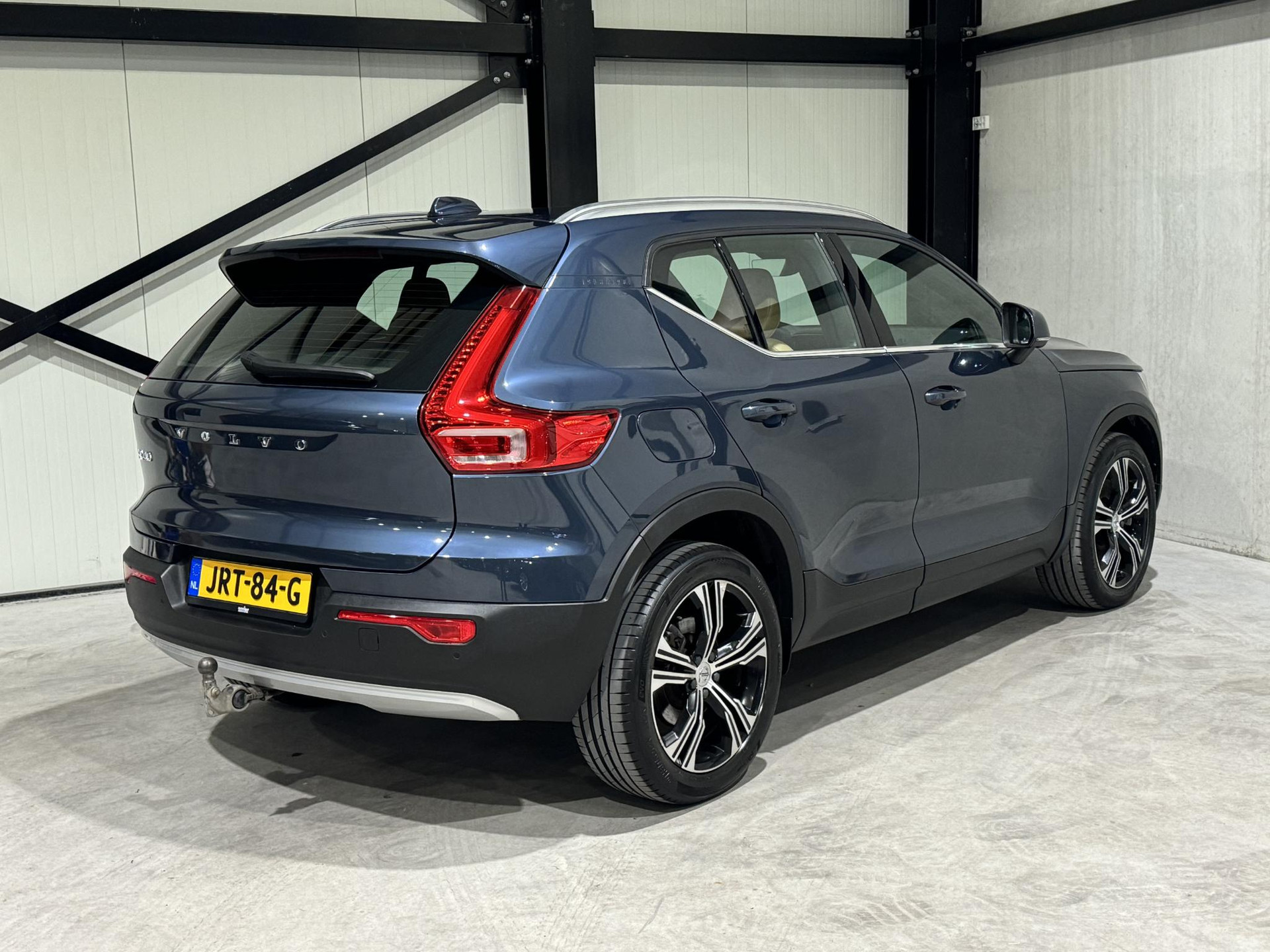 Volvo XC40 1.5 T5 Recharge Business Pro JRT84G