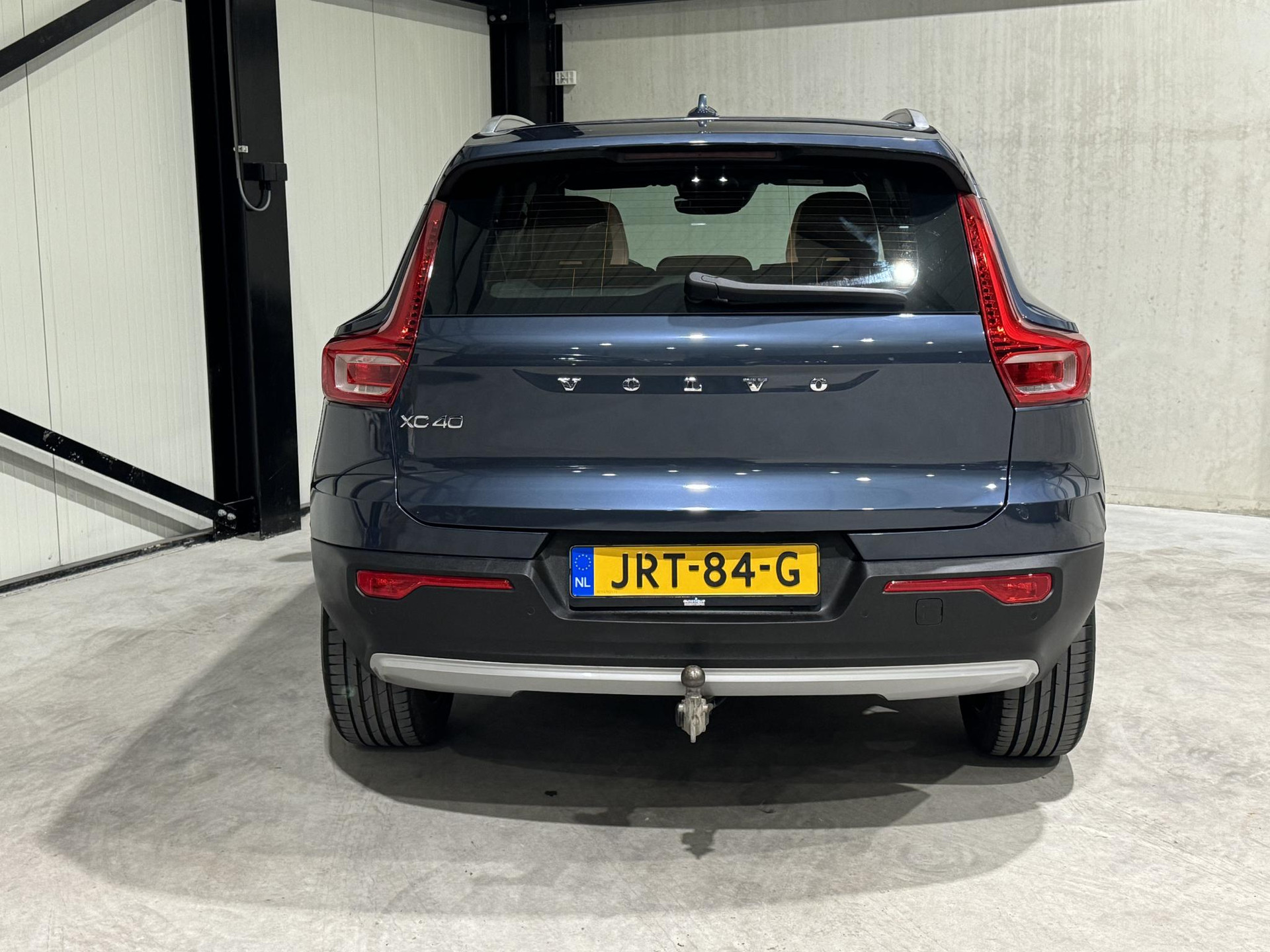 Volvo XC40 1.5 T5 Recharge Business Pro JRT84G