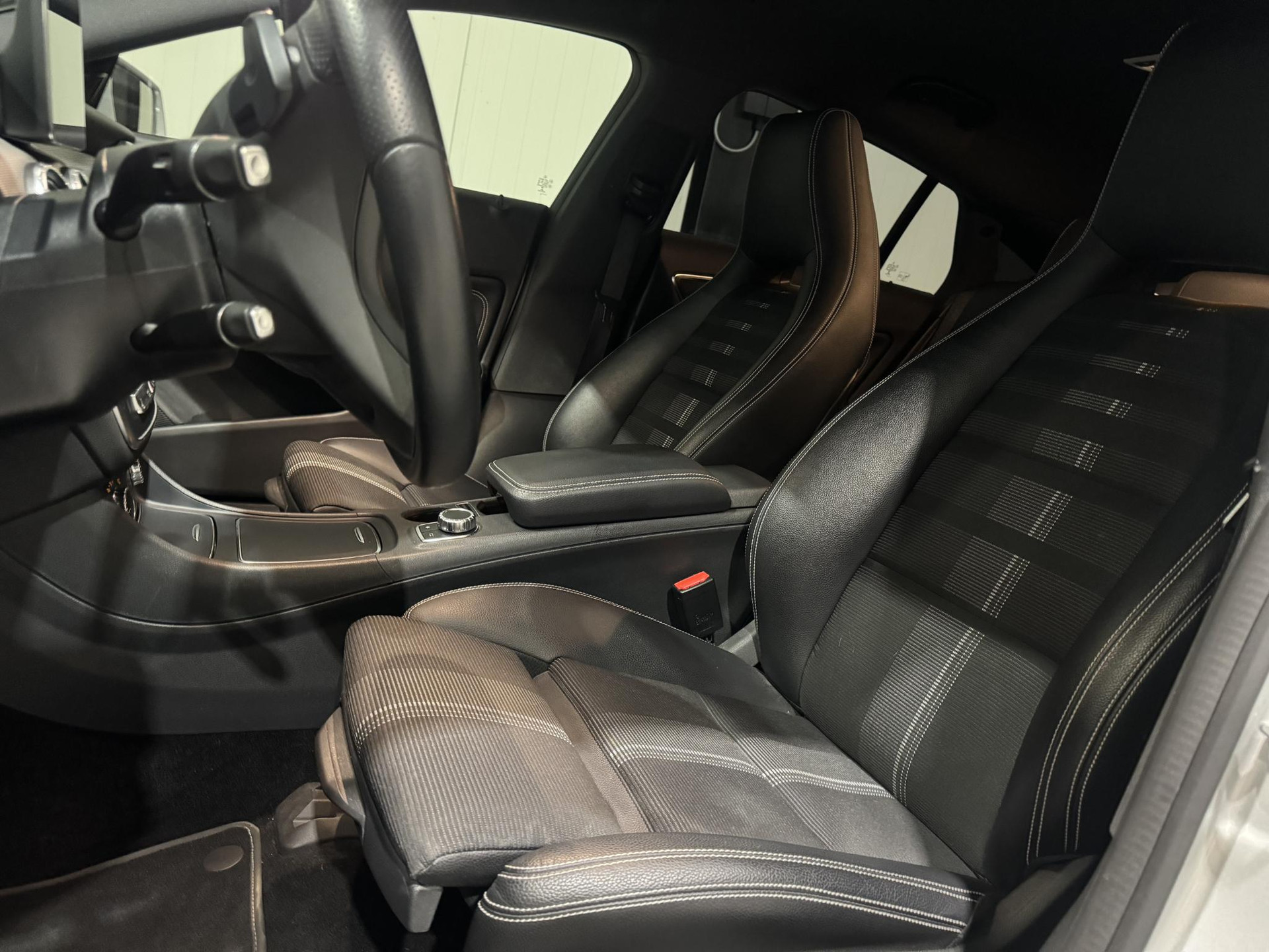 Mercedes-Benz CLA-Klasse Shooting Brake 180 Urban ZL368R