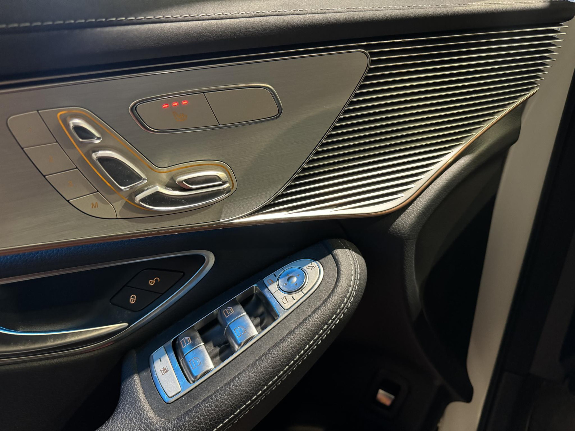 Mercedes-Benz EQC 400 4MATIC AMG 80 kWh K990HP