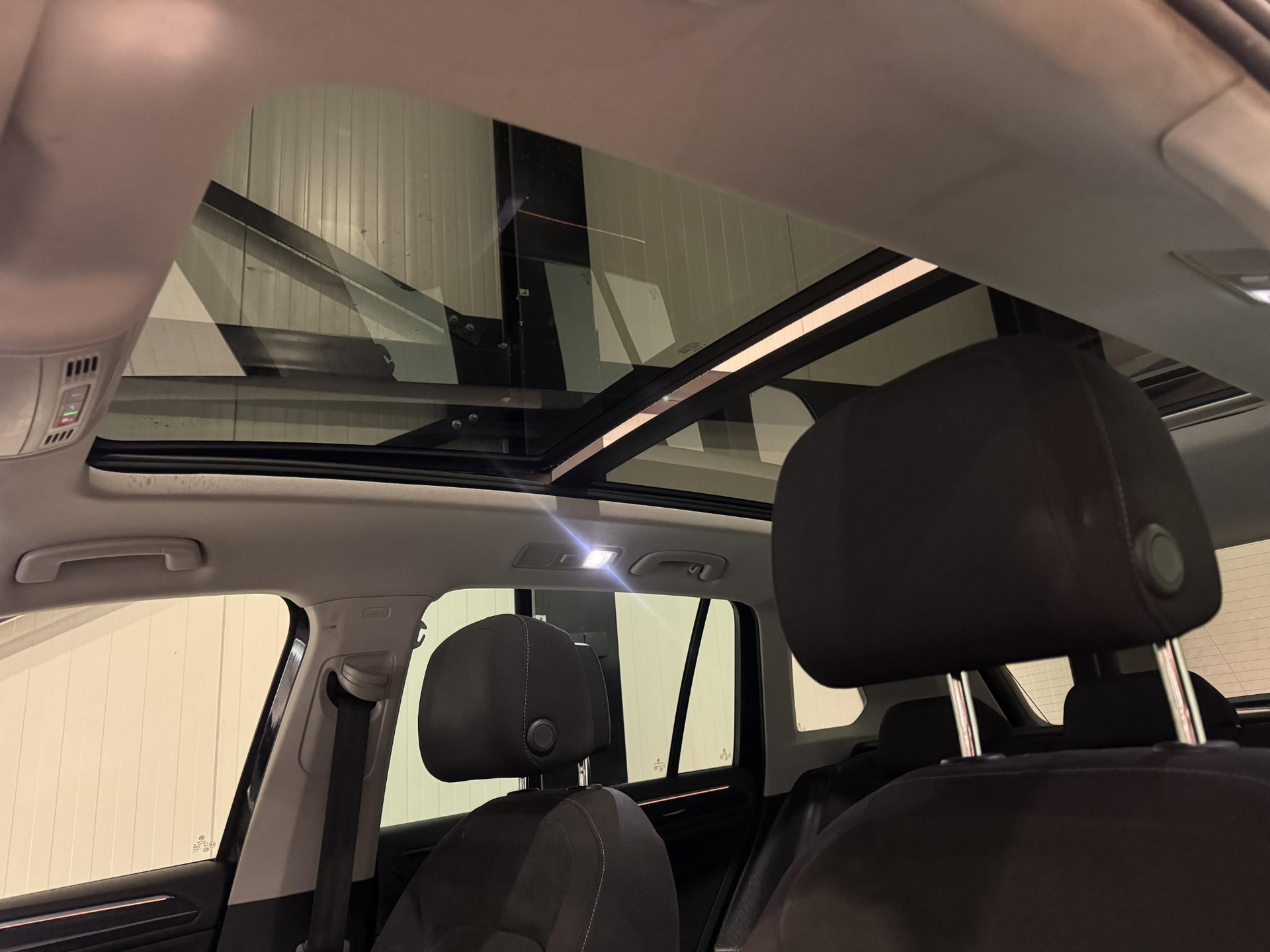 Volkswagen Tiguan 1.4 TSI eHybrid Elegance JVG76G