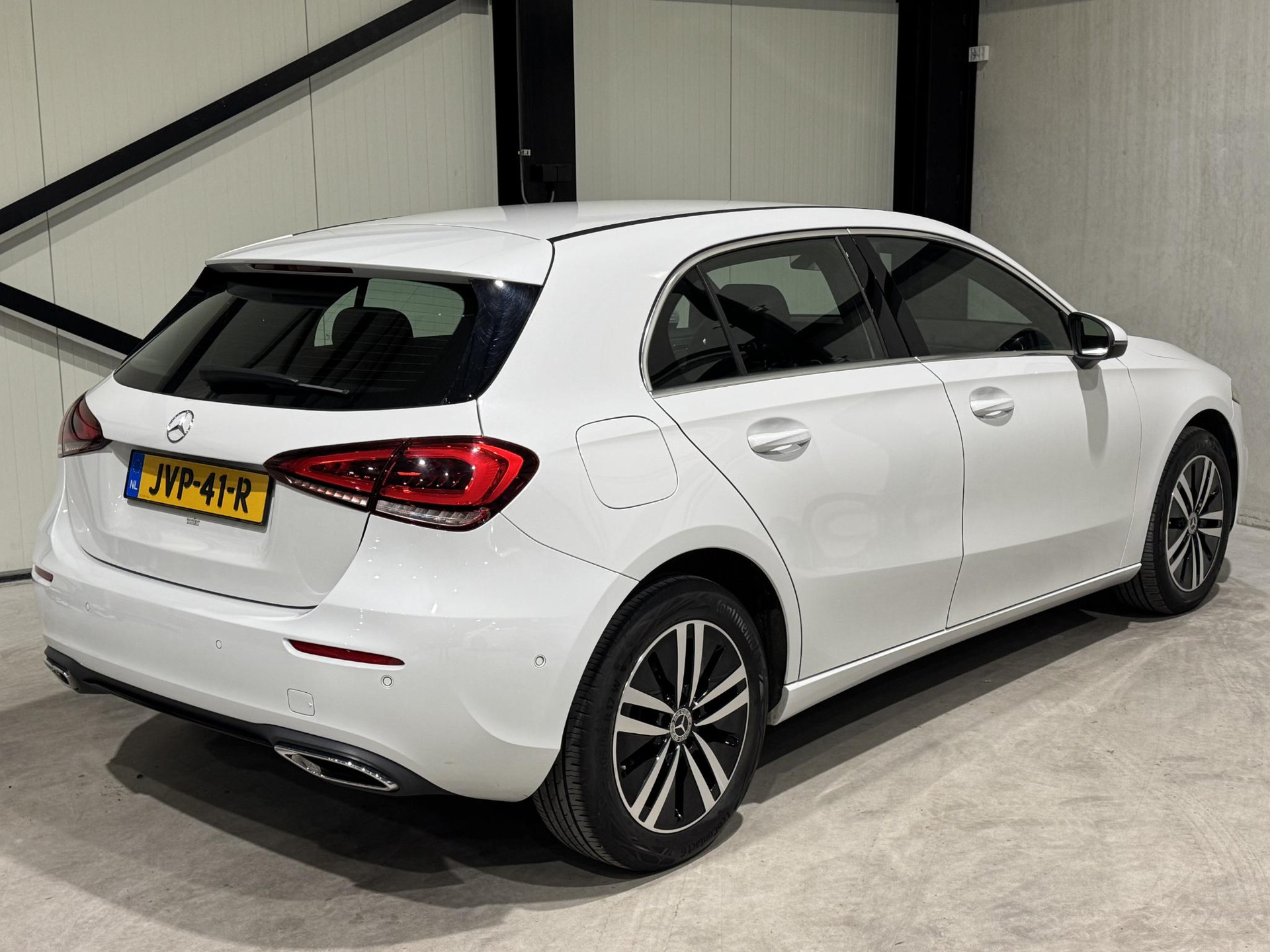 Mercedes-Benz A-Klasse 250 e Business JVP41R