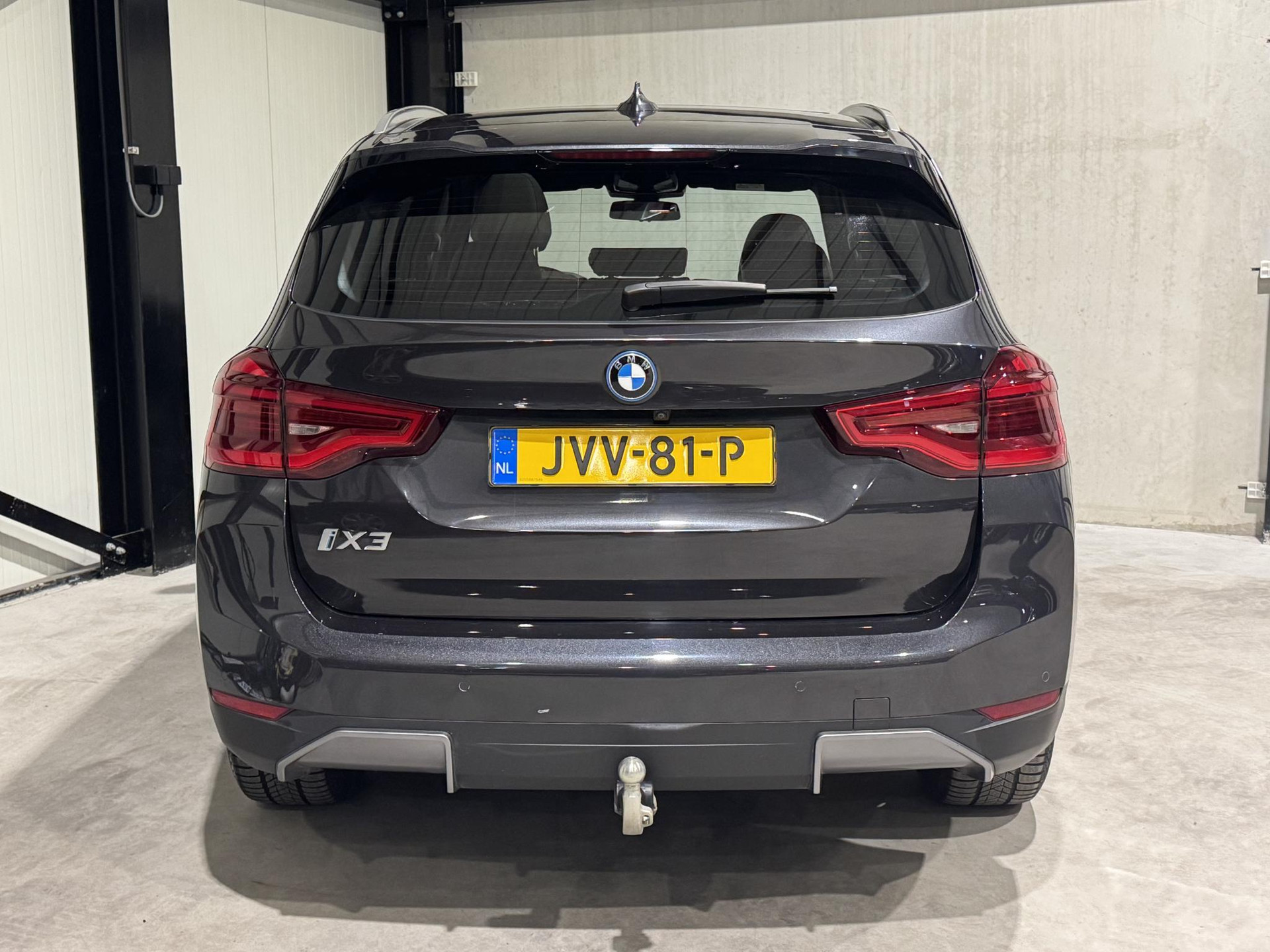 BMW iX3 Executive 80 kWh JVV81P