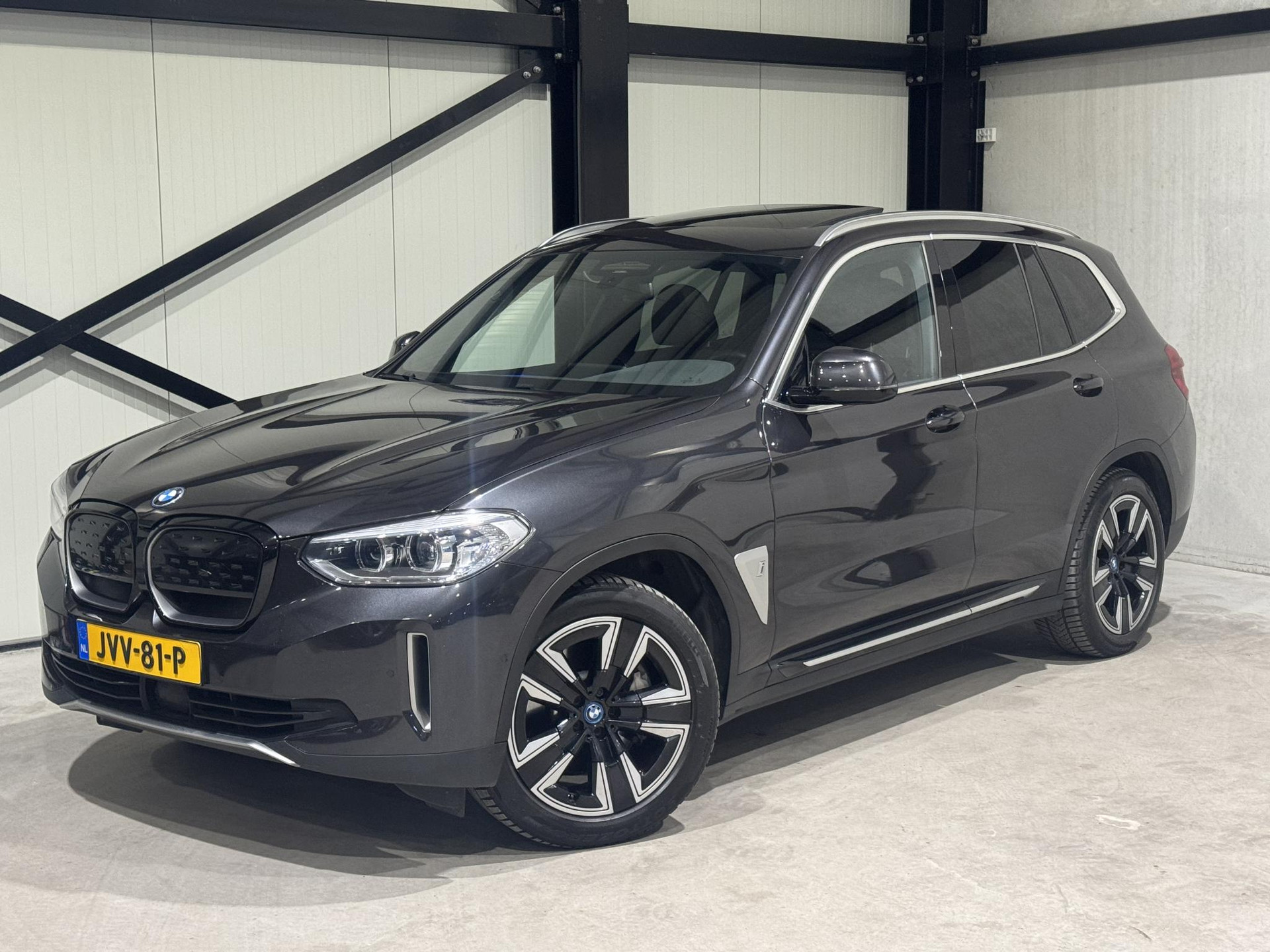 BMW iX3 Executive 80 kWh JVV81P