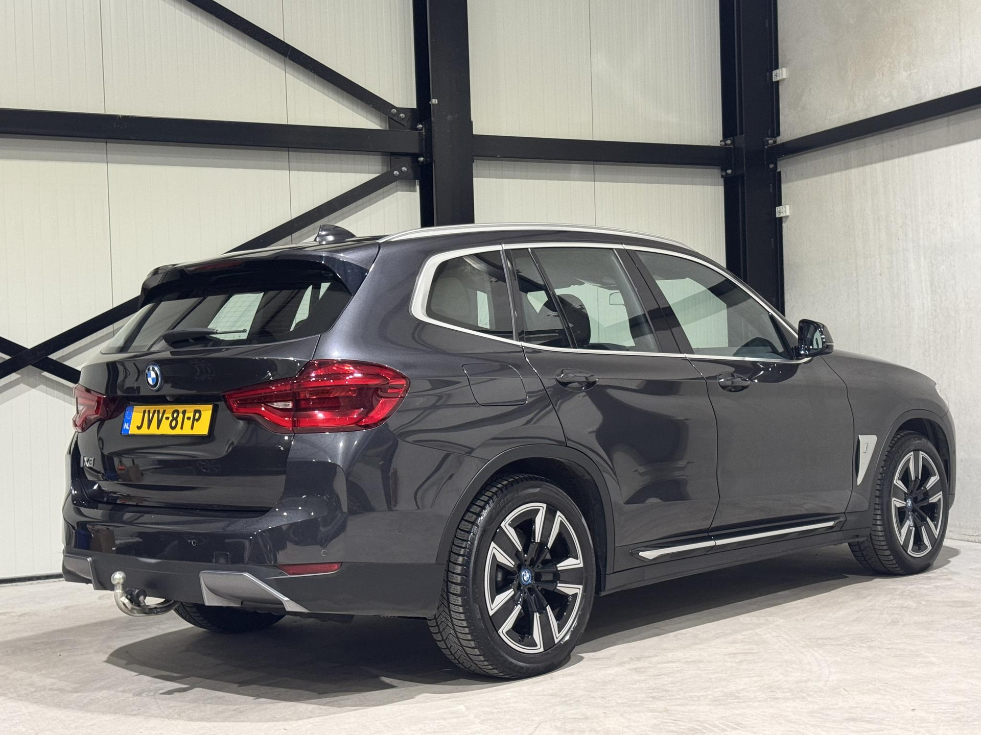 BMW iX3 Executive 80 kWh JVV81P