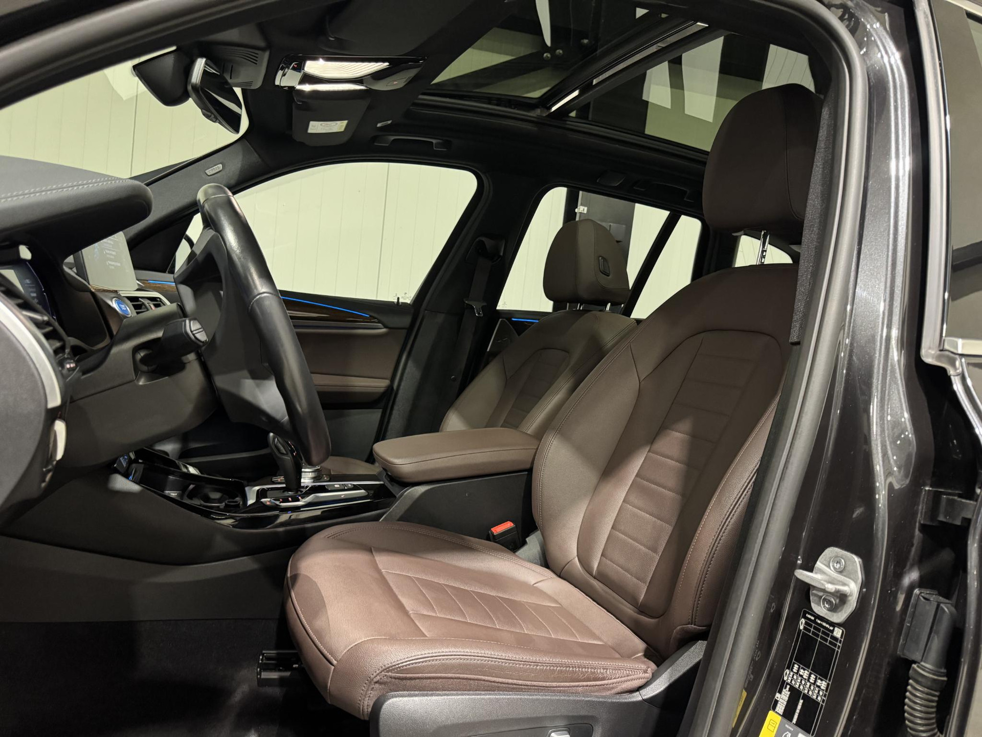 BMW iX3 Executive 80 kWh JVV81P