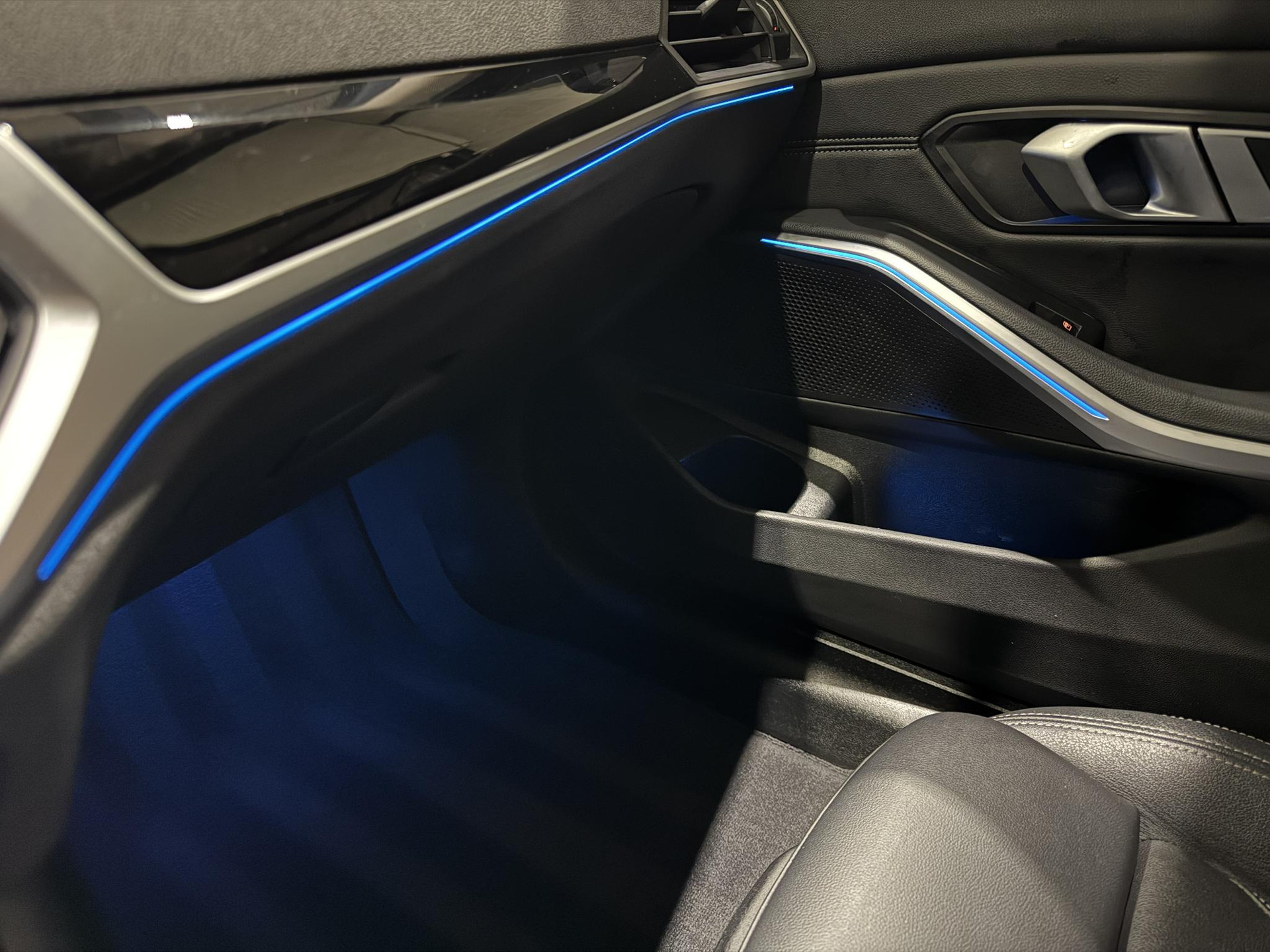 BMW 3 Serie Touring 320e Business JVZ21F