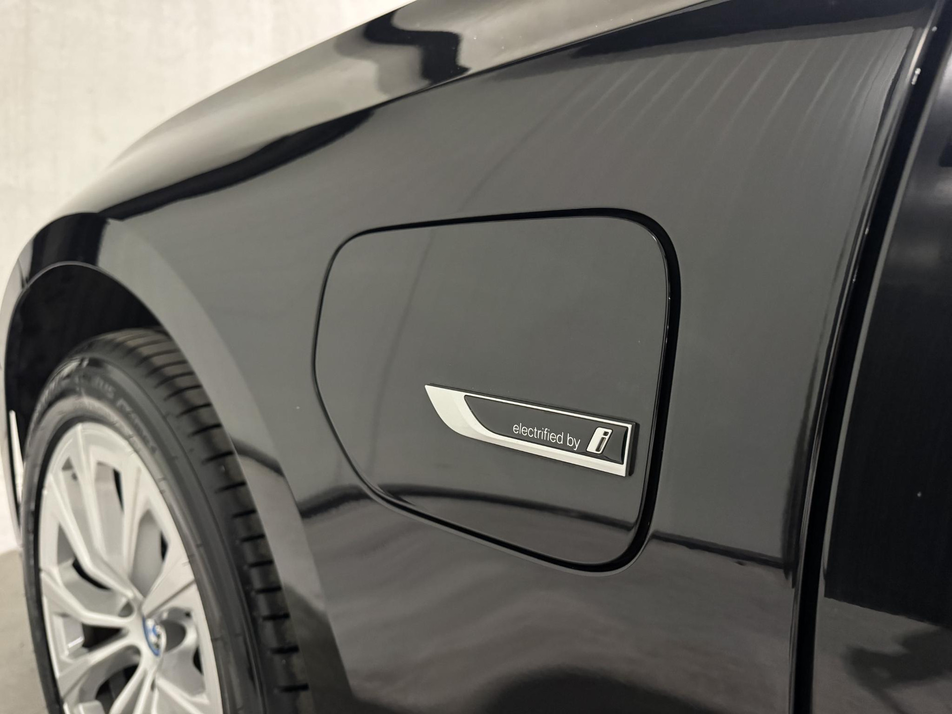 BMW 3 Serie Touring 320e Business JVZ21F