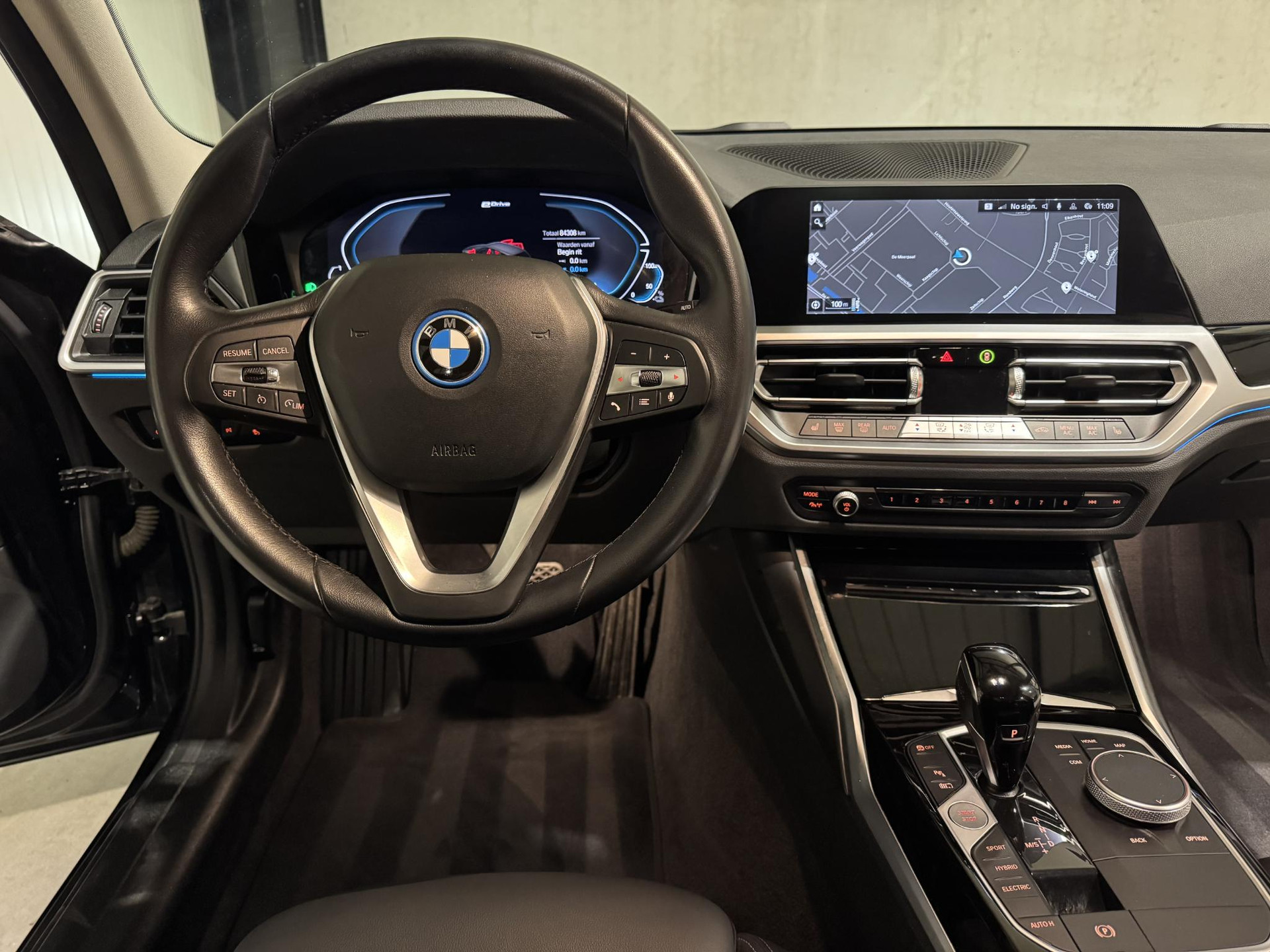 BMW 3 Serie Touring 320e Business JVZ21F