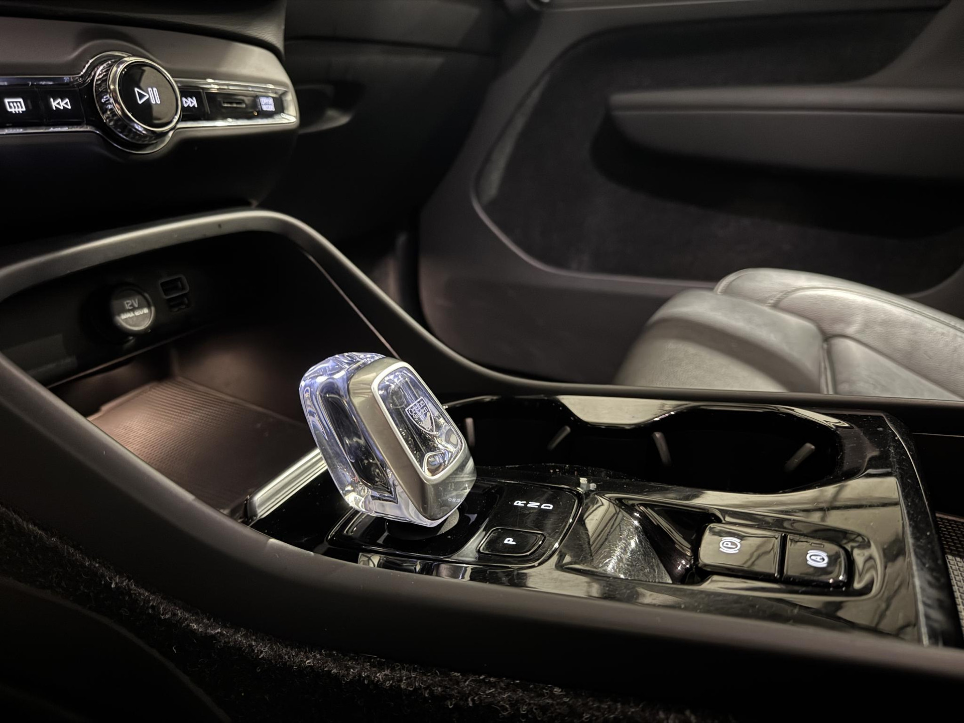 Volvo XC40 1.5 T5 Recharge Inscription JXG78S