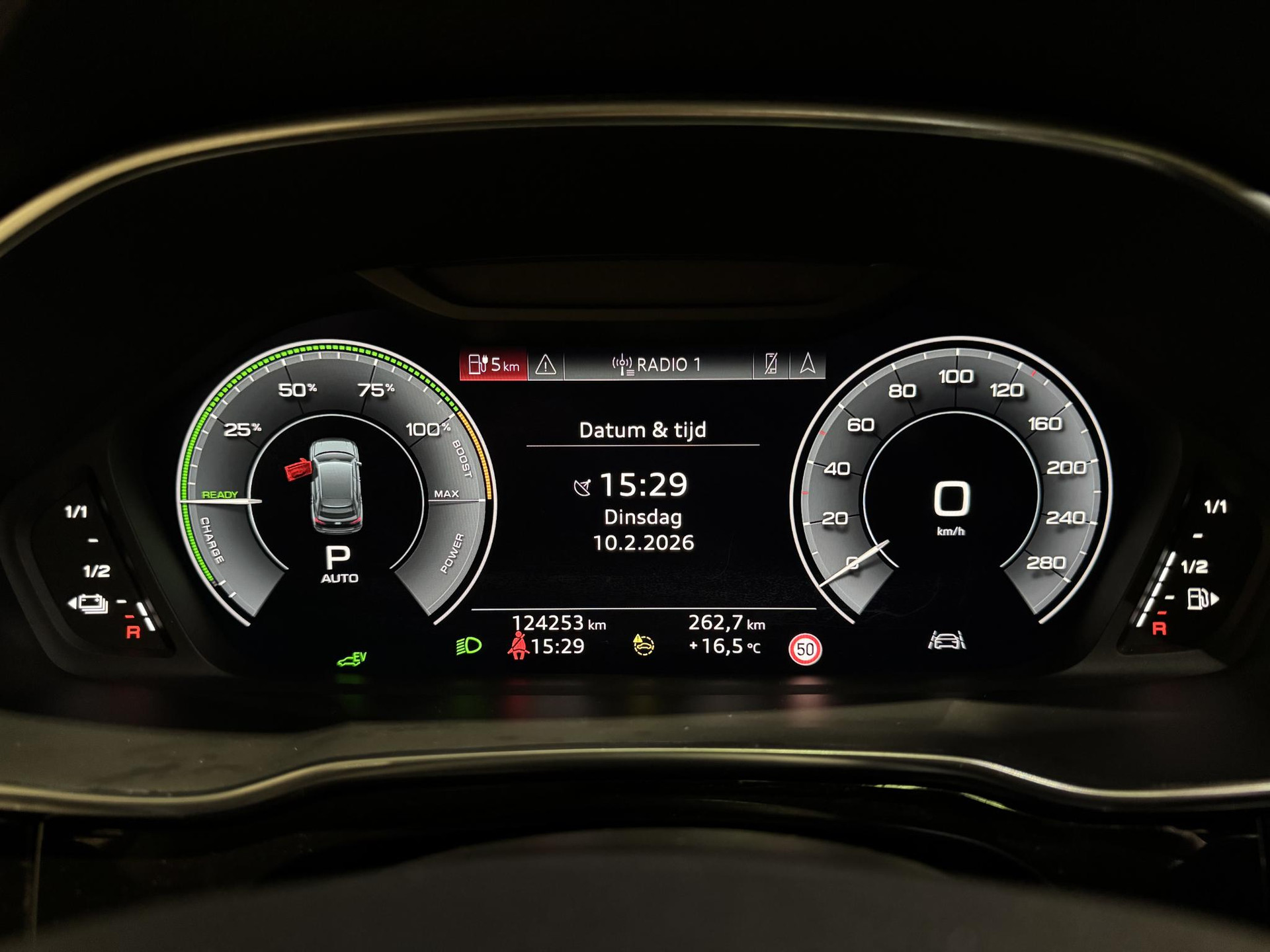 Audi Q3 45 TFSI e Business Edition JXL11S