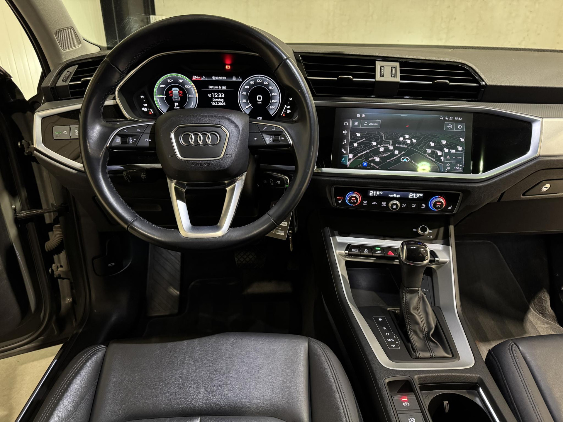 Audi Q3 45 TFSI e Business Edition JXL11S