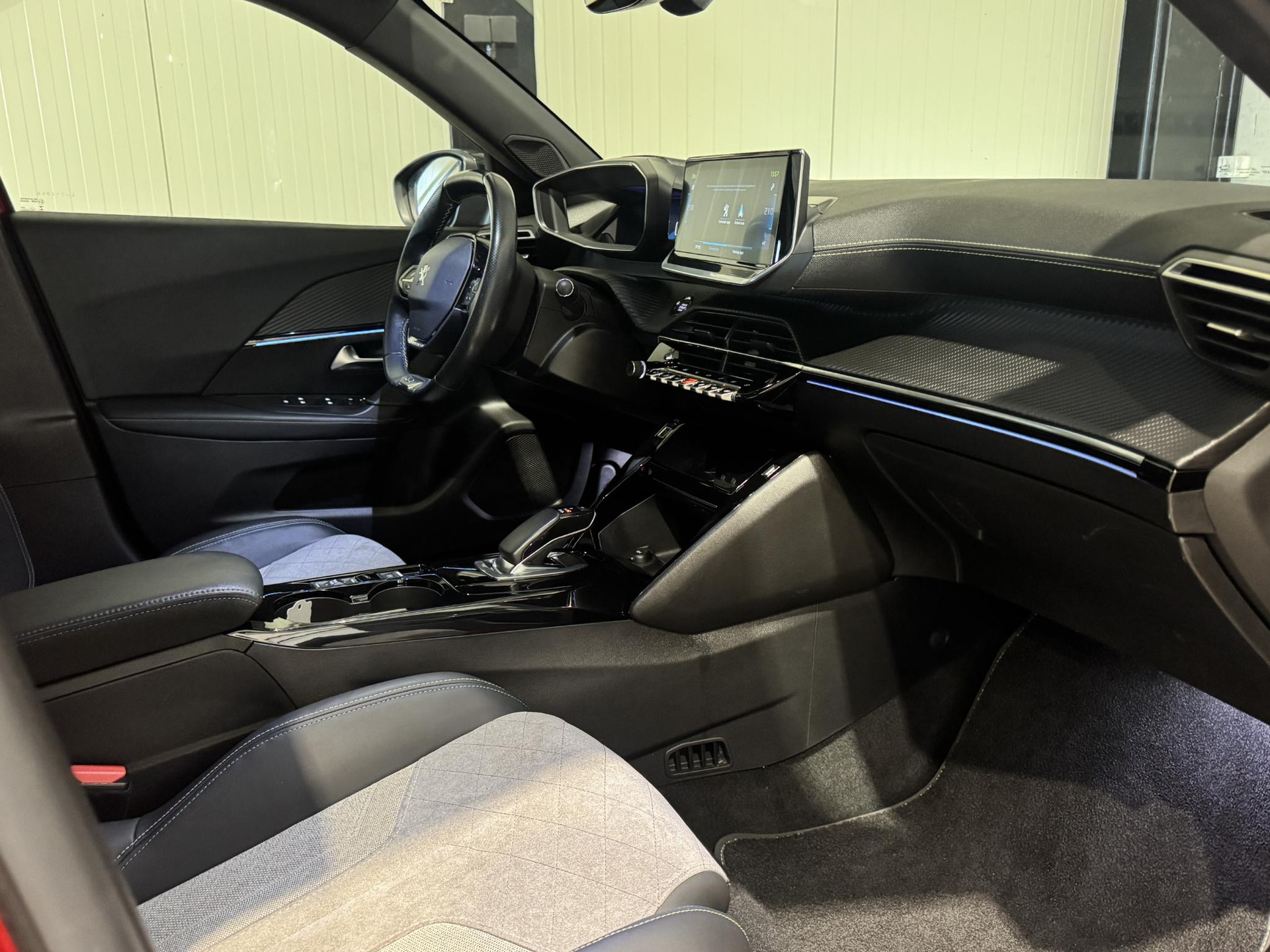 Peugeot e-2008 EV GT Pack 50 kWh P533PL