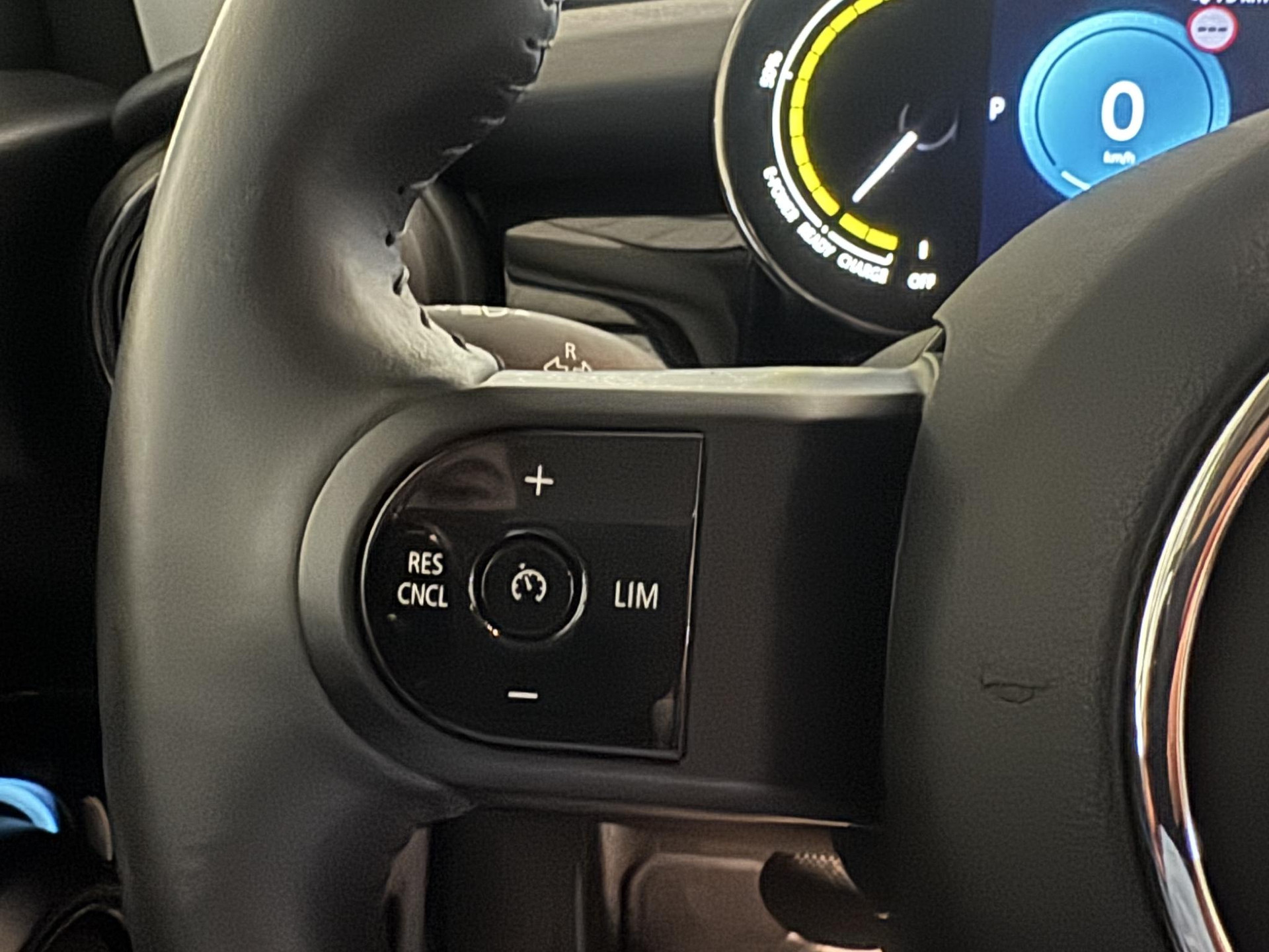 MINI Mini Electric Cooper SE 33 kWh JZS66K