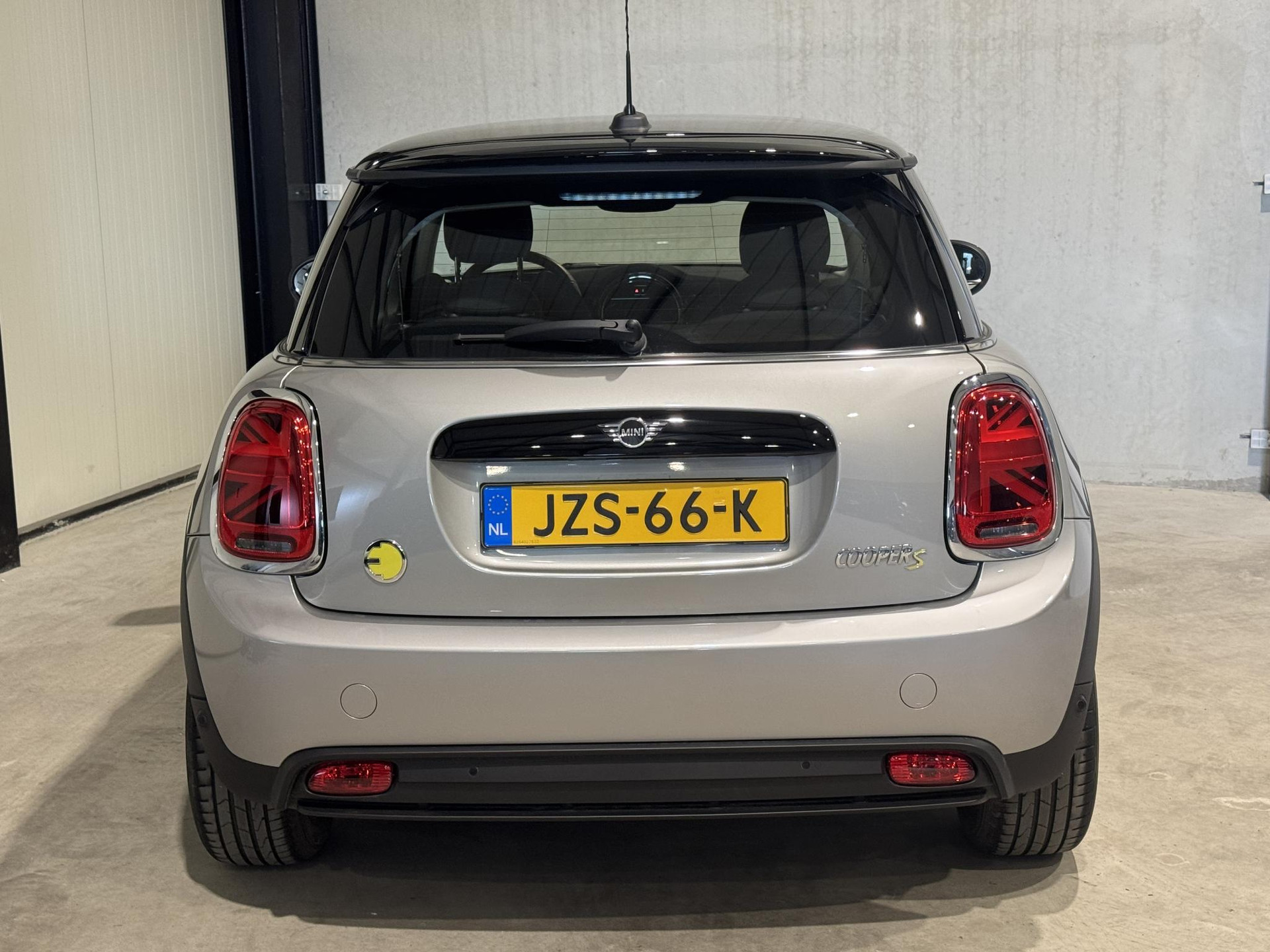 MINI Mini Electric Cooper SE 33 kWh JZS66K