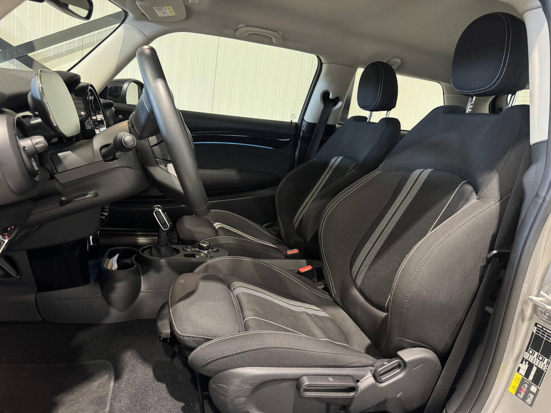 MINI Mini Electric Cooper SE 33 kWh JZS66K