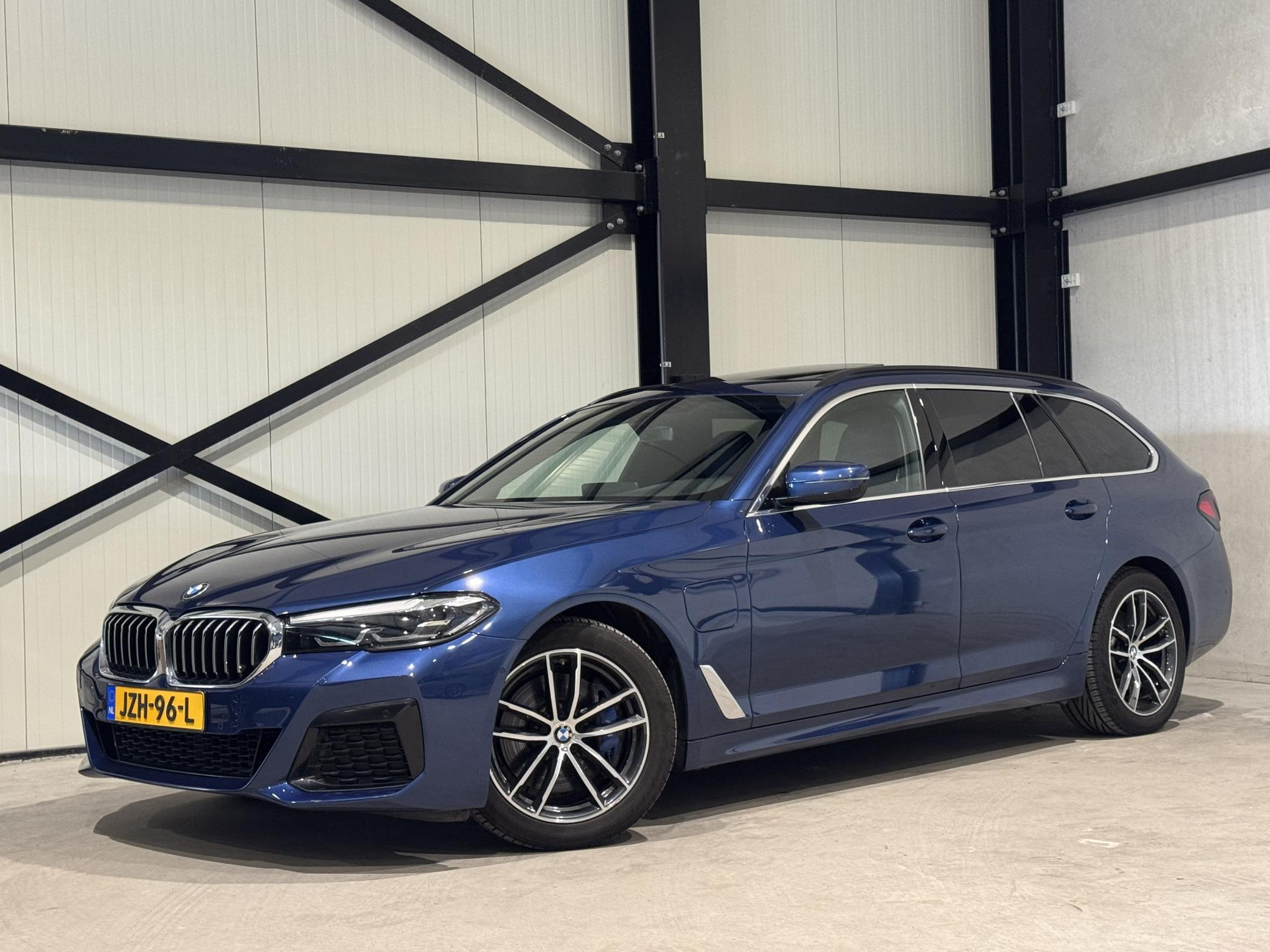 BMW 5 Serie Touring 530e M-Sport JZH96L