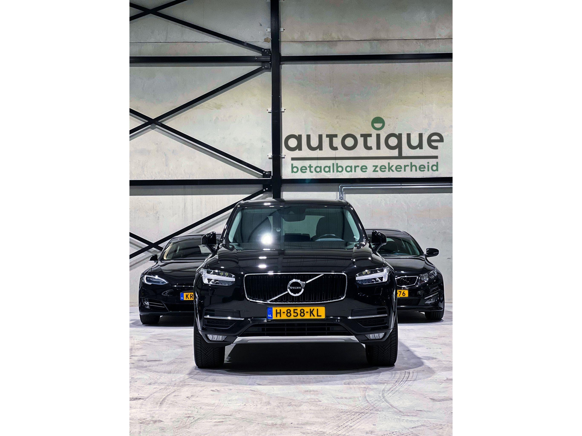 Volvo V60 2.0 T8 Recharge AWD R-Design JZV89F