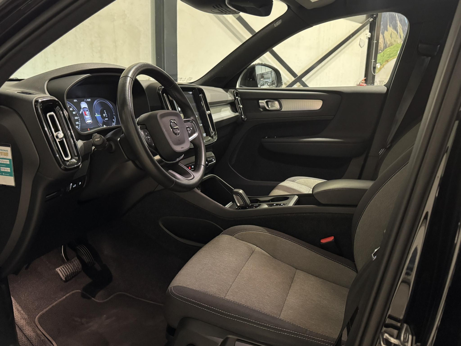 Volvo XC40 1.5 T4 Recharge Inscription Expression KDF32N